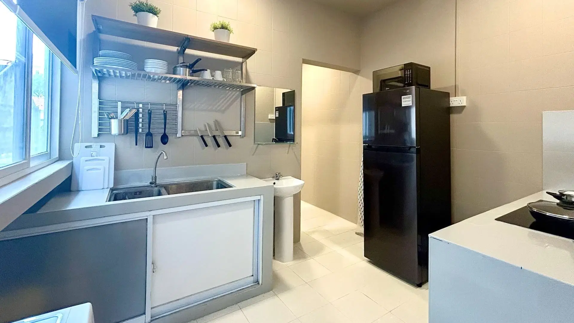 Room in a 4 Bedroom Apartment, 21A Lor 13 Geylang, Singapore 388664 – Kitchen