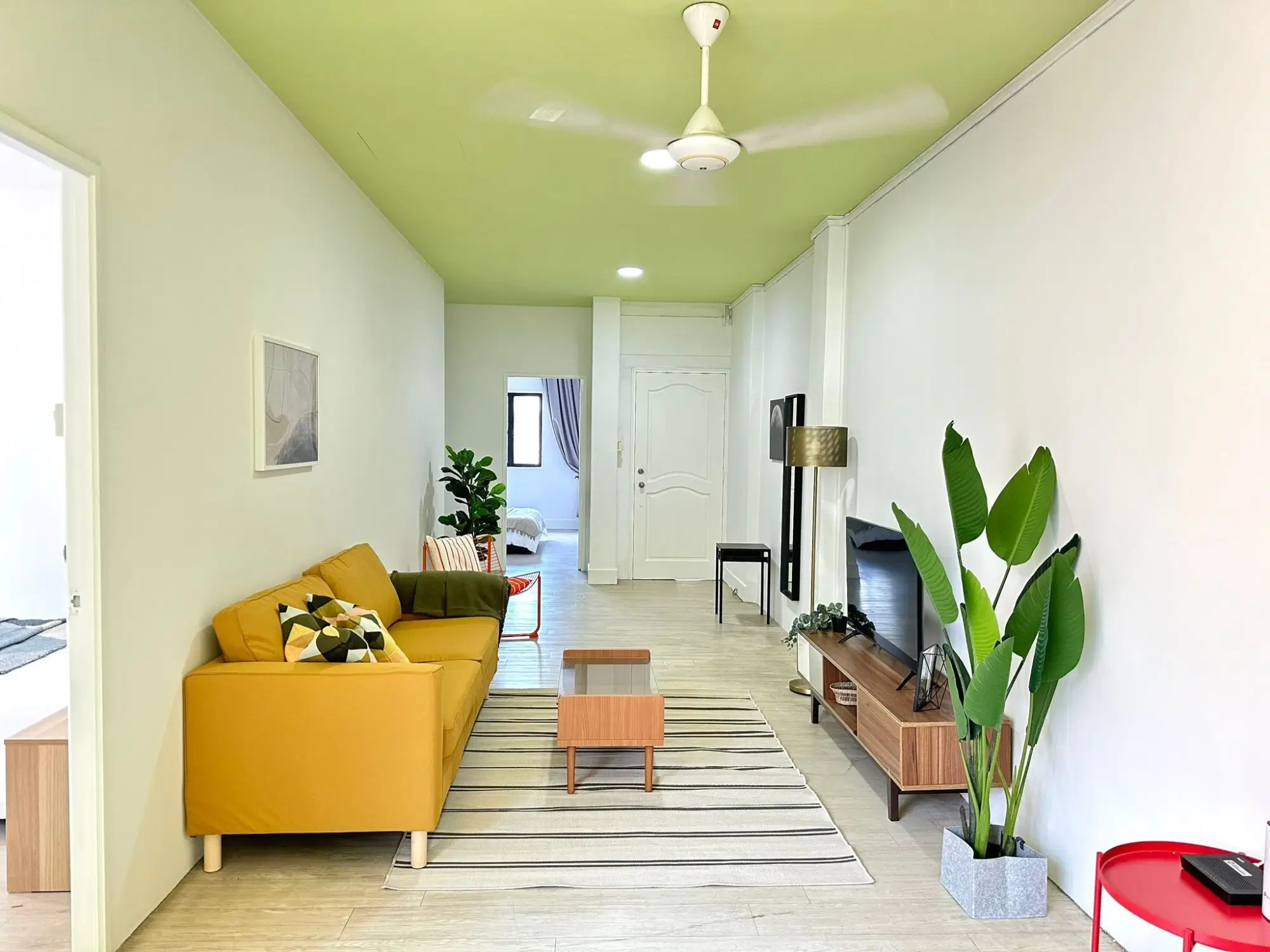 Room in a 4 Bedroom Apartment, 23A Lor 13 Geylang, Singapore 388666 – Amenities