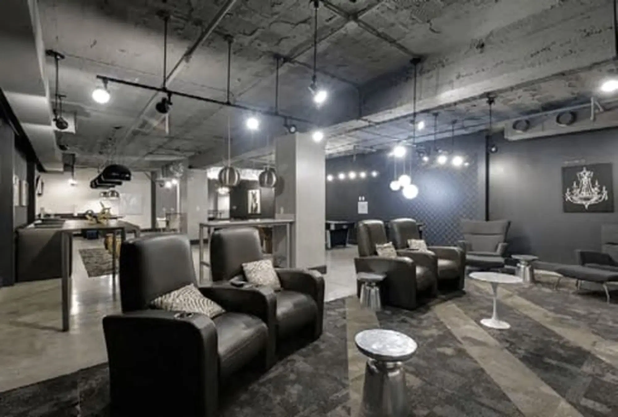 Coronado Lindell Tower East, St. Louis – Common Area