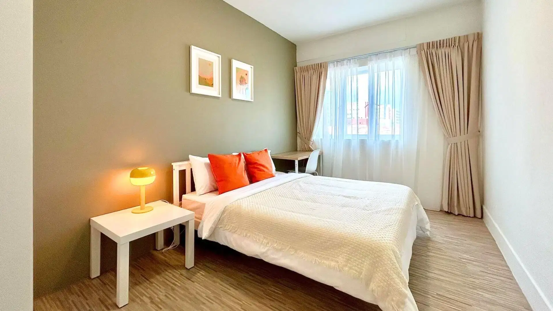 Room in a 4 Bedroom Apartment, 23C Lor 13 Geylang, Singapore 388666