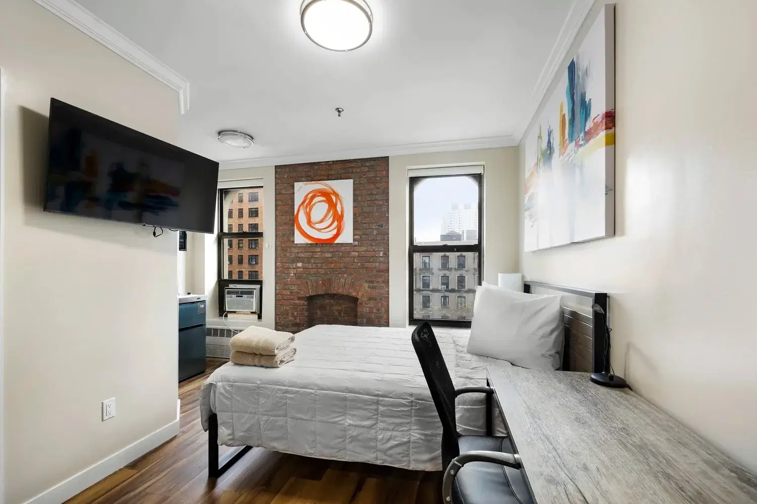 UWS Hotel, New York – Private Studio/Shared Bath