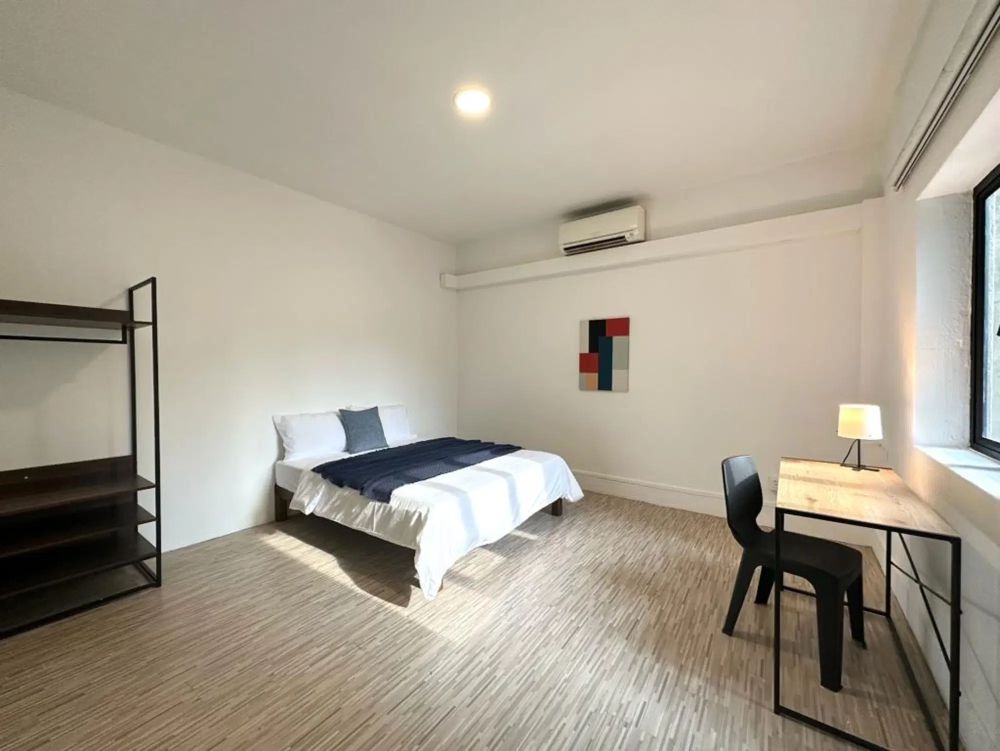 Room in a 4 Bedroom Apartment, 21B Lor 13 Geylang, Singapore 388664