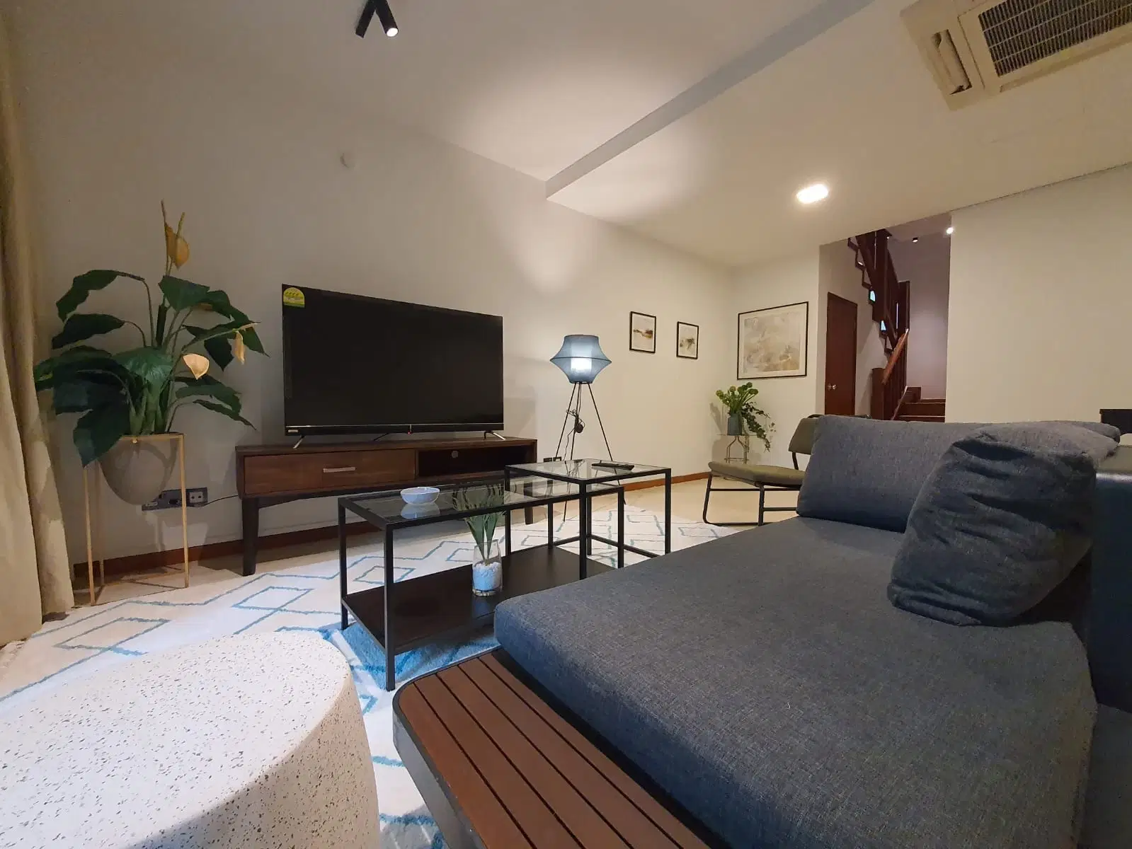 90 Holland Road, Singapore – Amenities