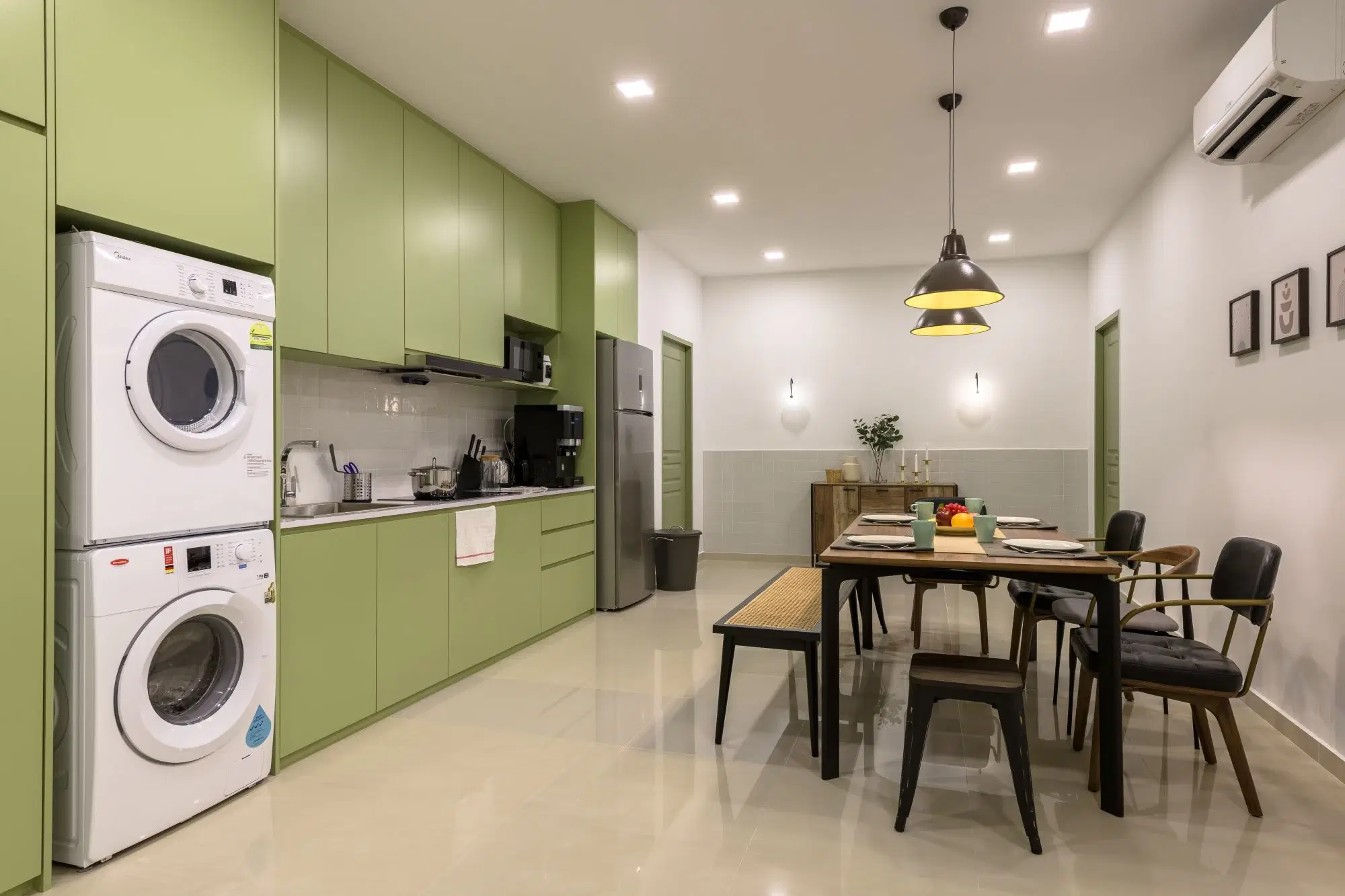 Eng Hoon Mansions, Singapore – Kitchen