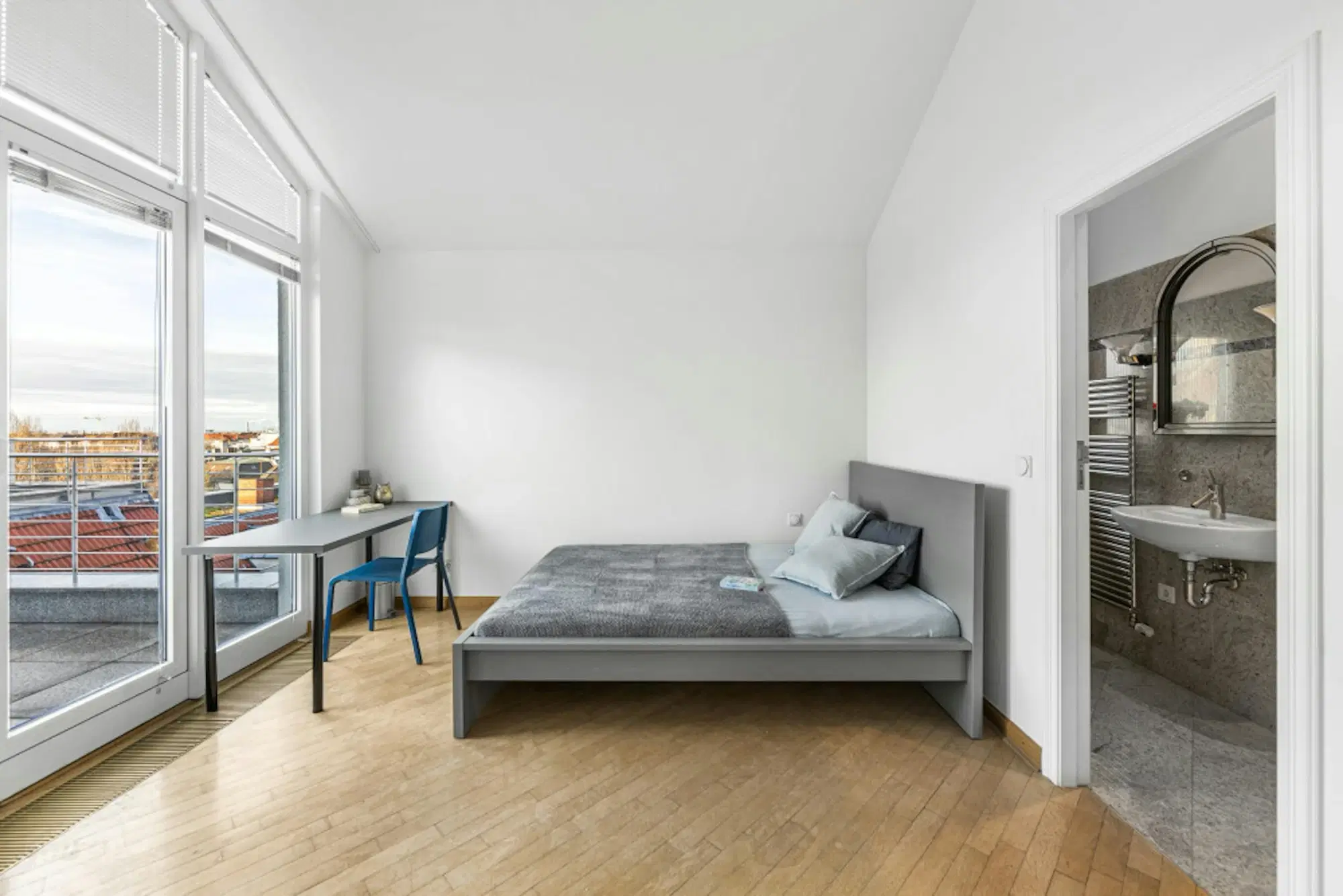 RM Heerstraße 2, Berlin – Room in a 13 Bed 4 Bath (#HE2.51.10.)