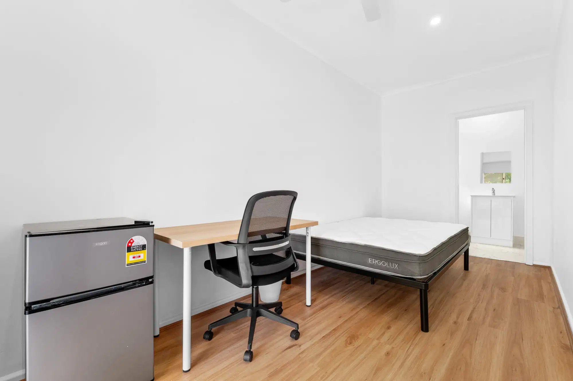 Rooming Houses, 23 Mountfield Avenue, Malvern East, Melbourne