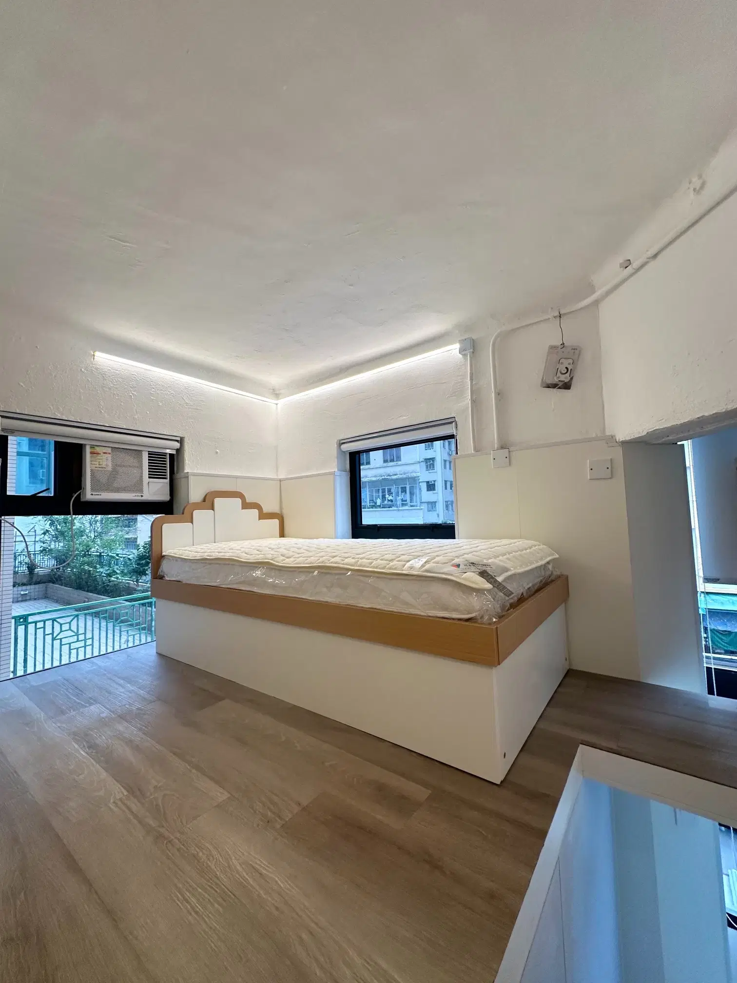 Dwell Prince Edward, Hong Kong – Deluxe Loft Room – Upper