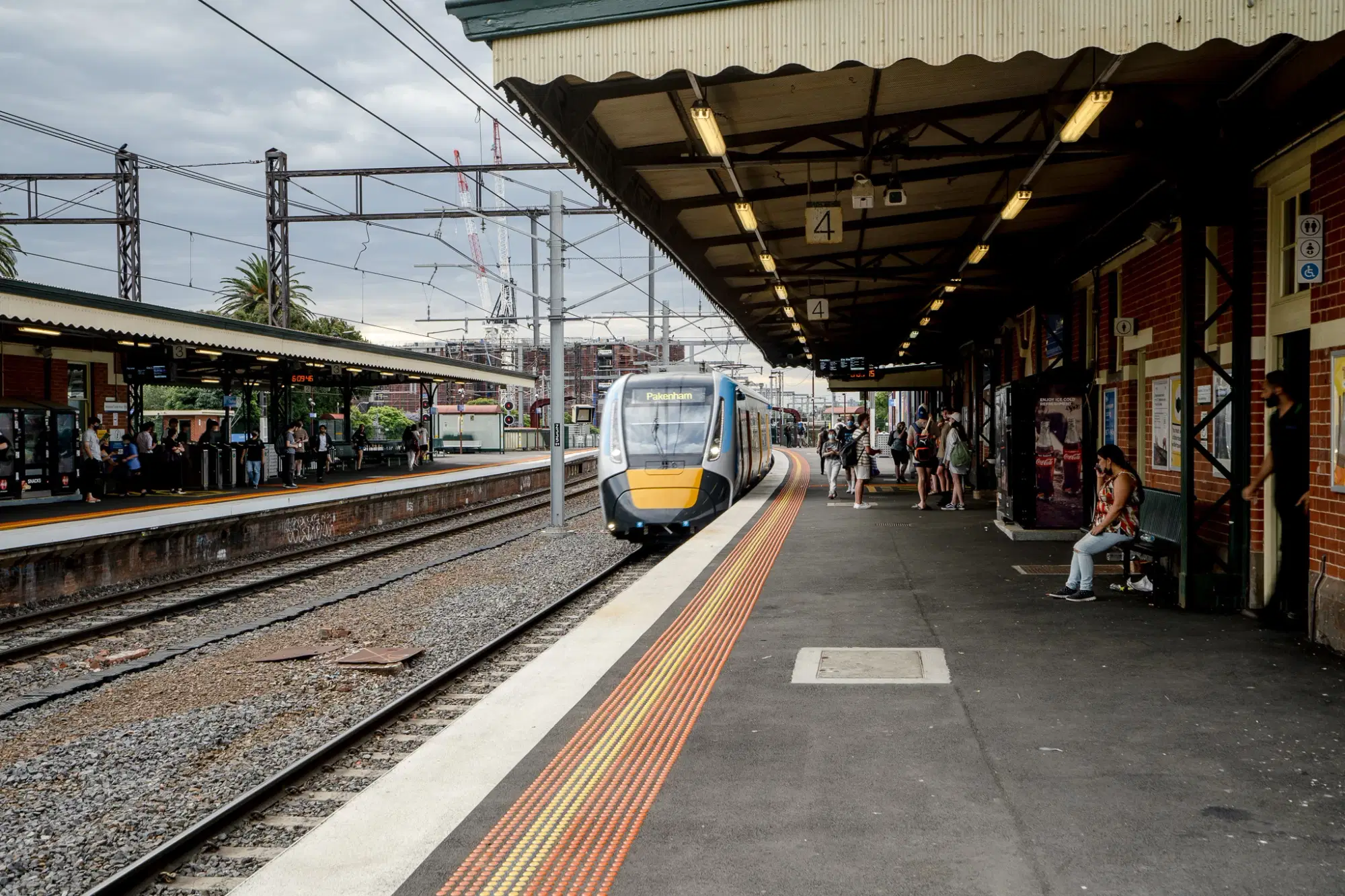 Rooming Houses, 73 Kambrook Road, Caulfield North, Melbourne – Amenities