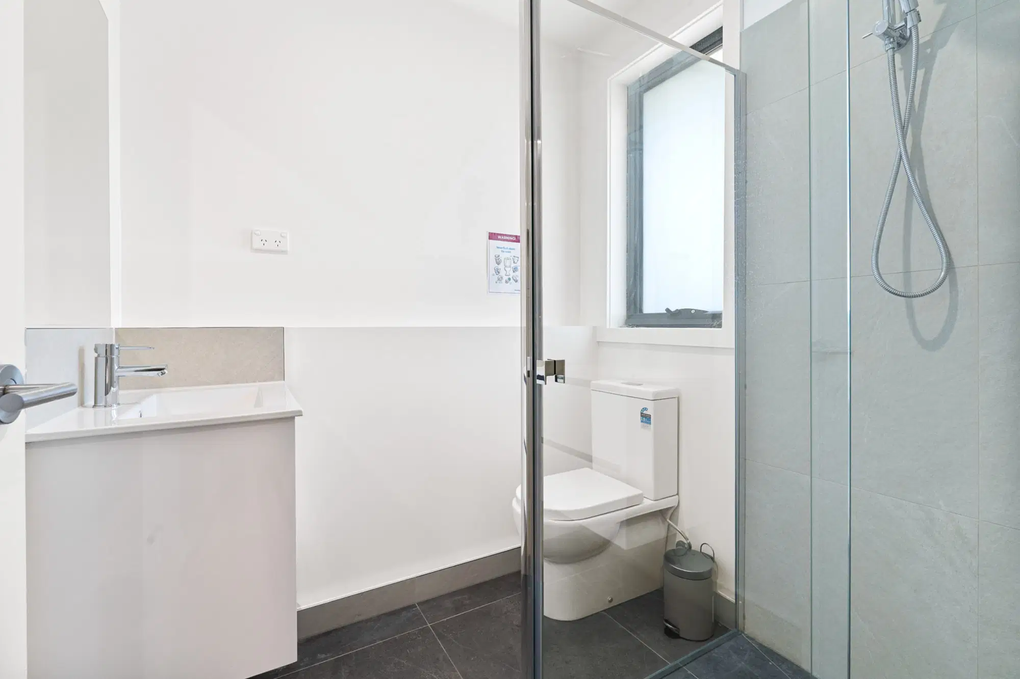 Rooming Houses,848 Blackburn Road, Clayton, Melbourne – Bathroom