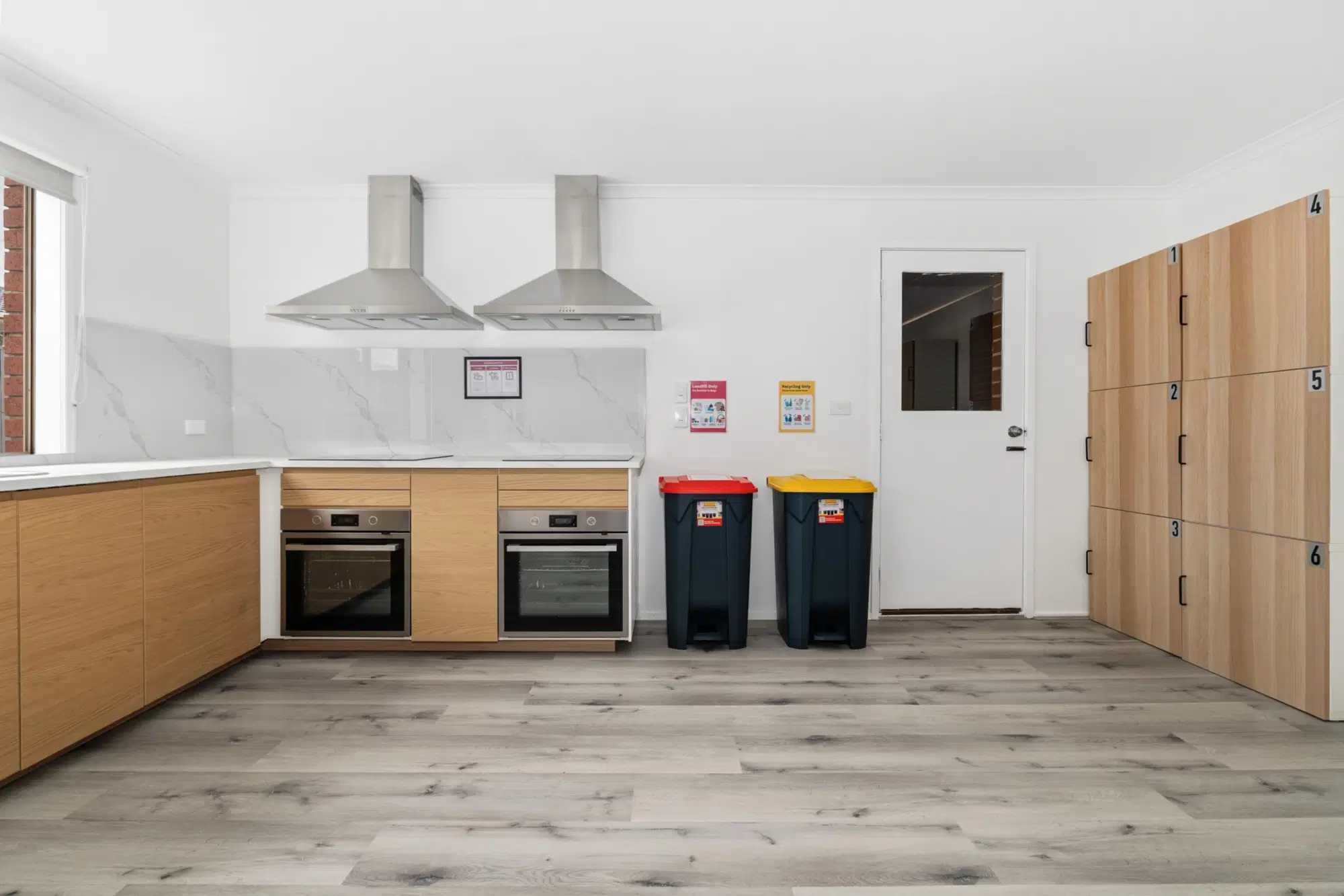 Rooming Houses,15 Kings Court, Oakleigh East, Melbourne – Kitchen