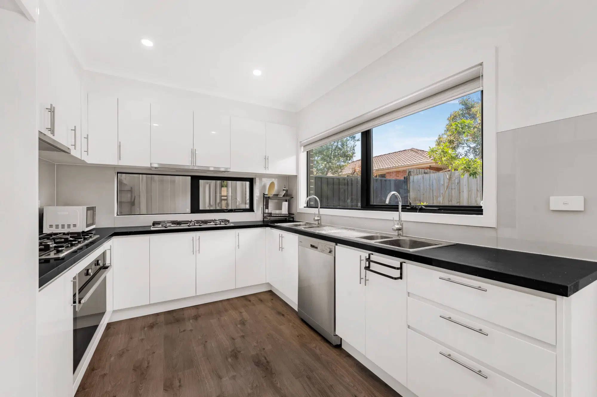 Rooming Houses,2/13 Thompson Street, Clayton, Melbourne – Kitchen