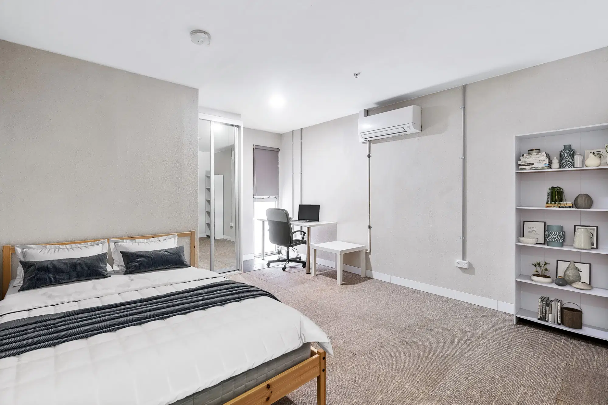RoomingKos Dudley, Melbourne – Large Ensuite