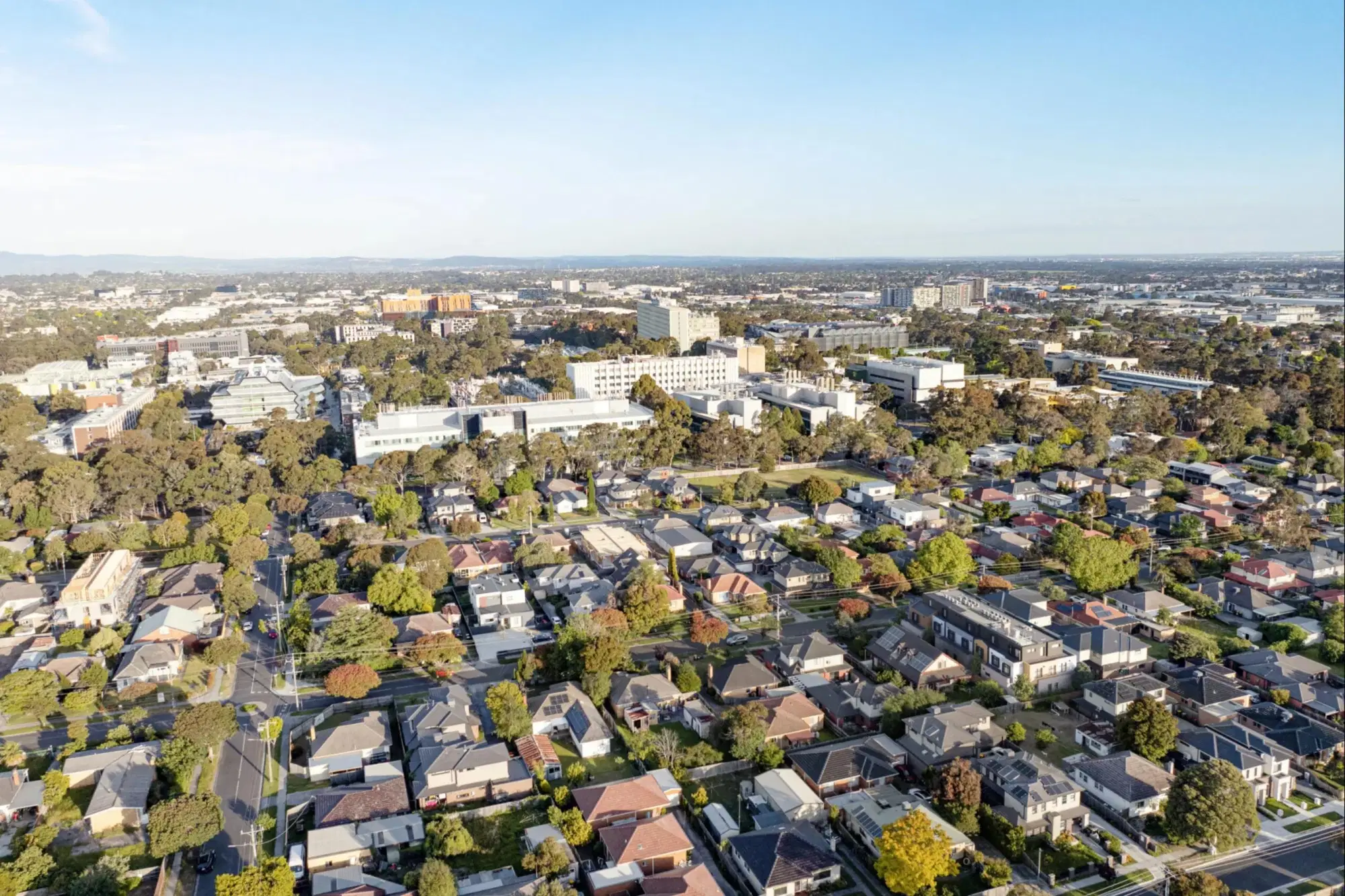 Marshall Monash, Melbourne – Exterior