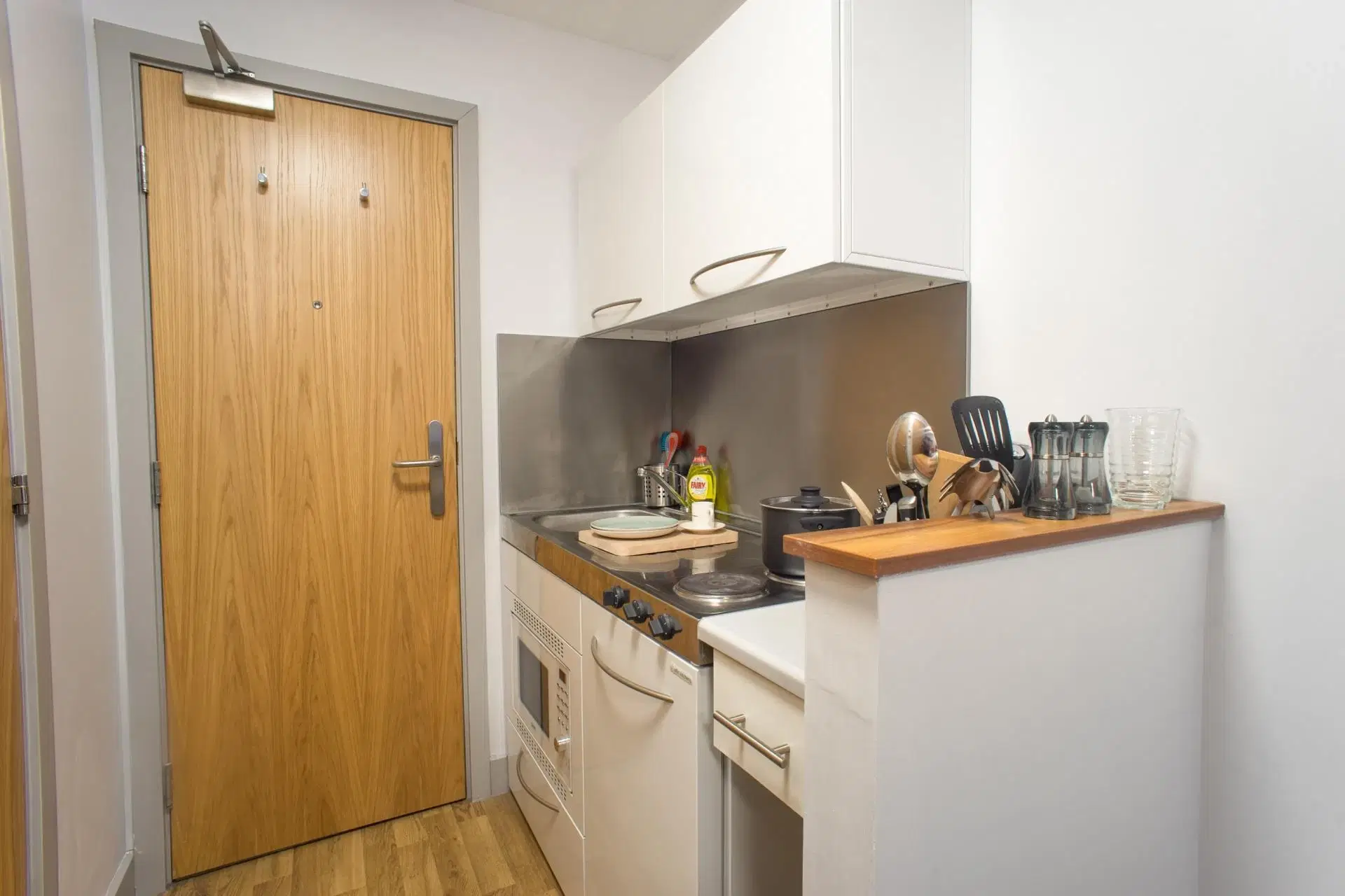 Unilife High Street, Southampton – Classic Studio