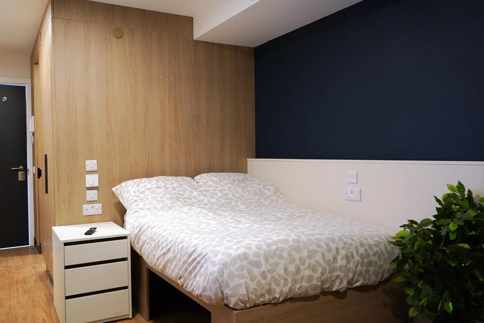 Unilife Castle Way, Southampton – Luxury Studio