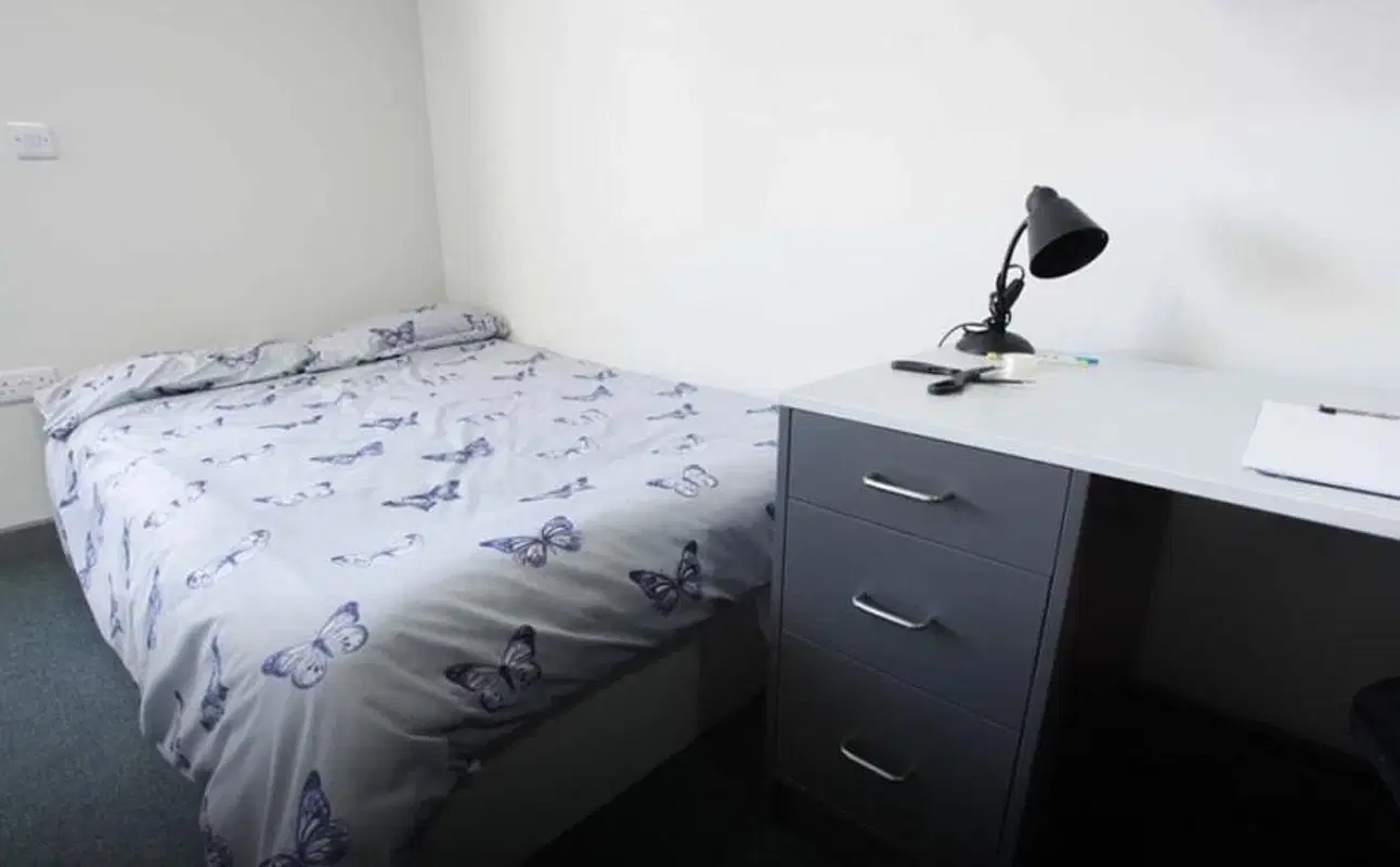 Stoke Student Village, Stoke-on-Trent – Deluxe Studio | Klin House
