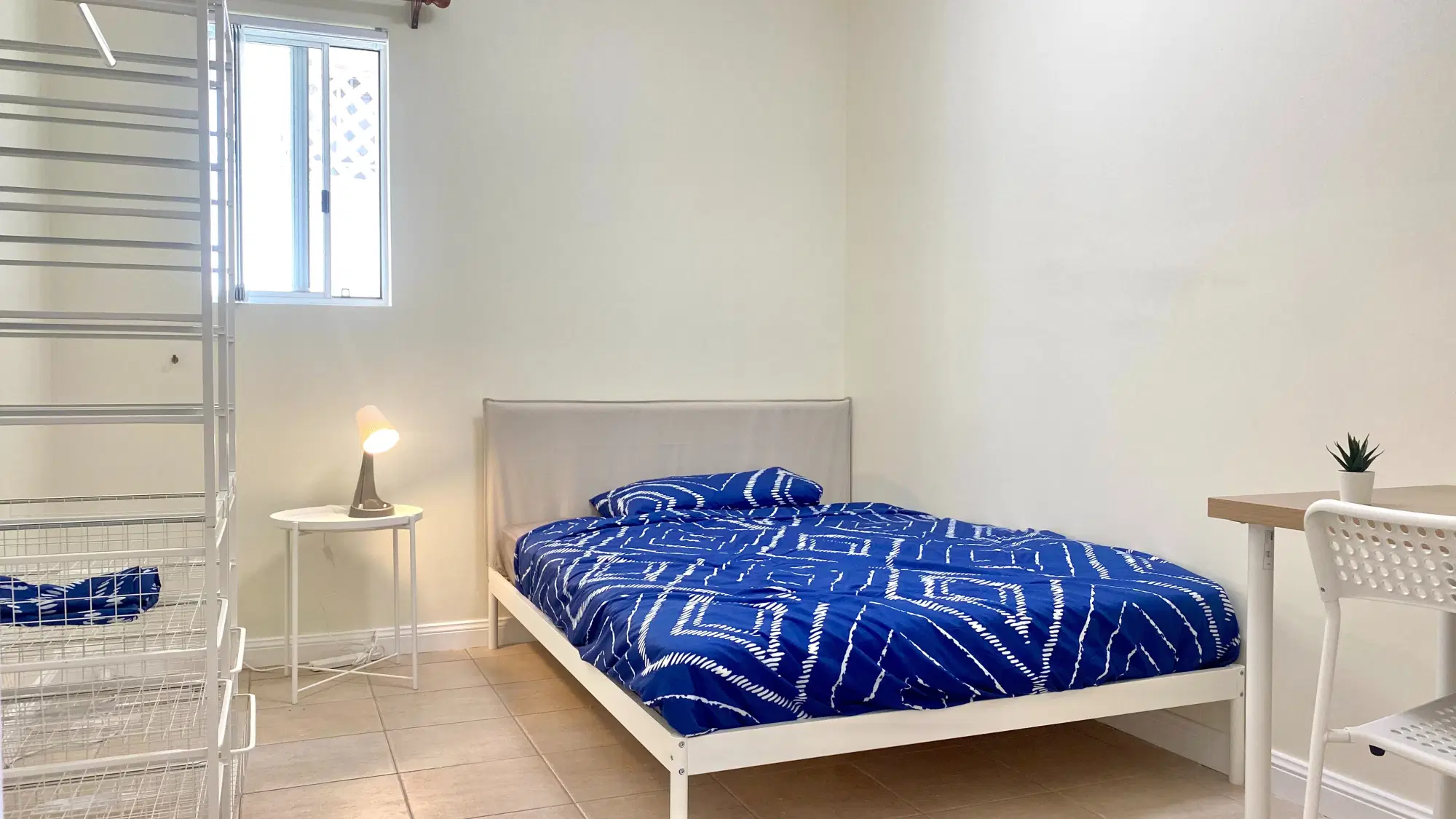 Room in a 8 Bedroom Apartment, Botany St., Carlton, Australia NSW 2218 – Room 3