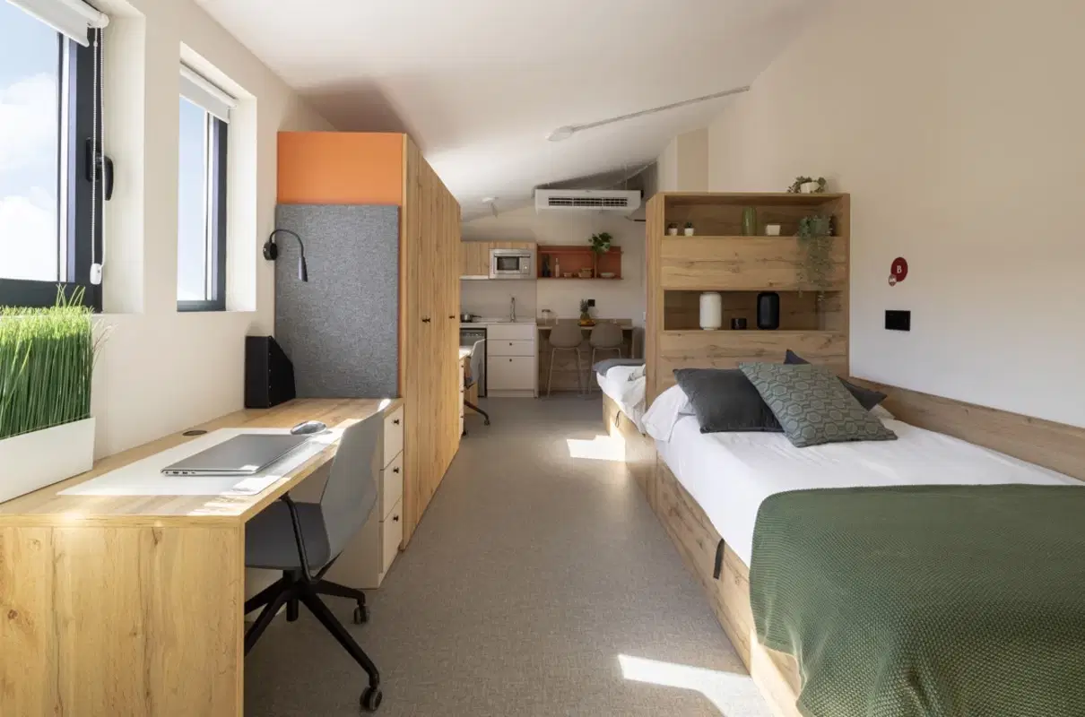 Amro Salamanca, Salamanca – Twin Studio