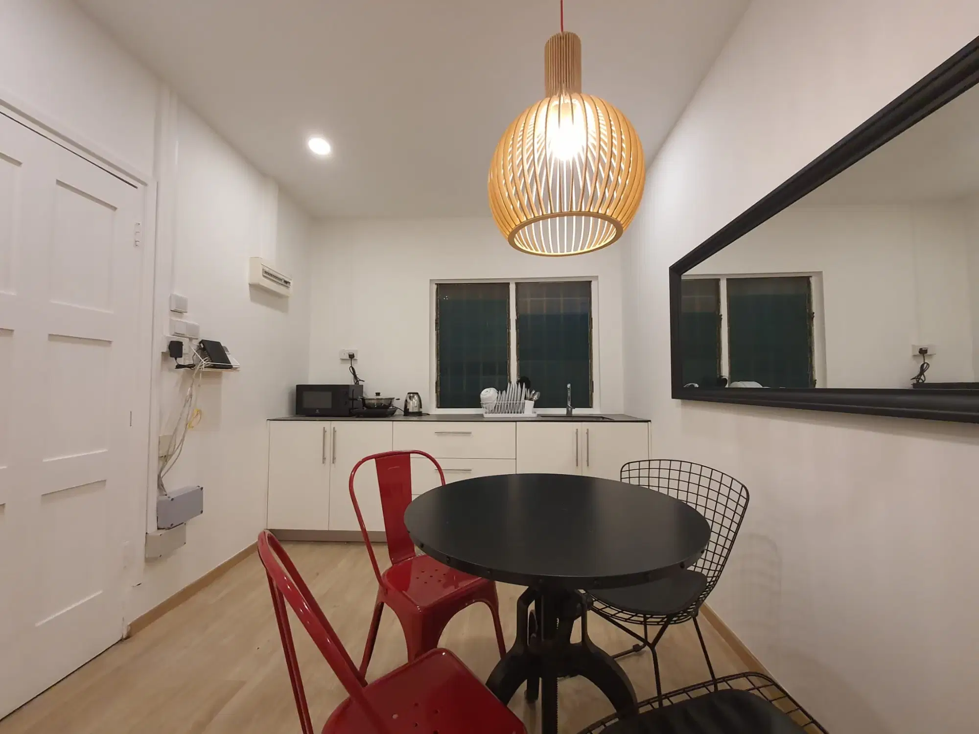Room in a 4 Bedroom Apartment, 78 Moh Guan Terrace, Singapore 162078 – Kitchen