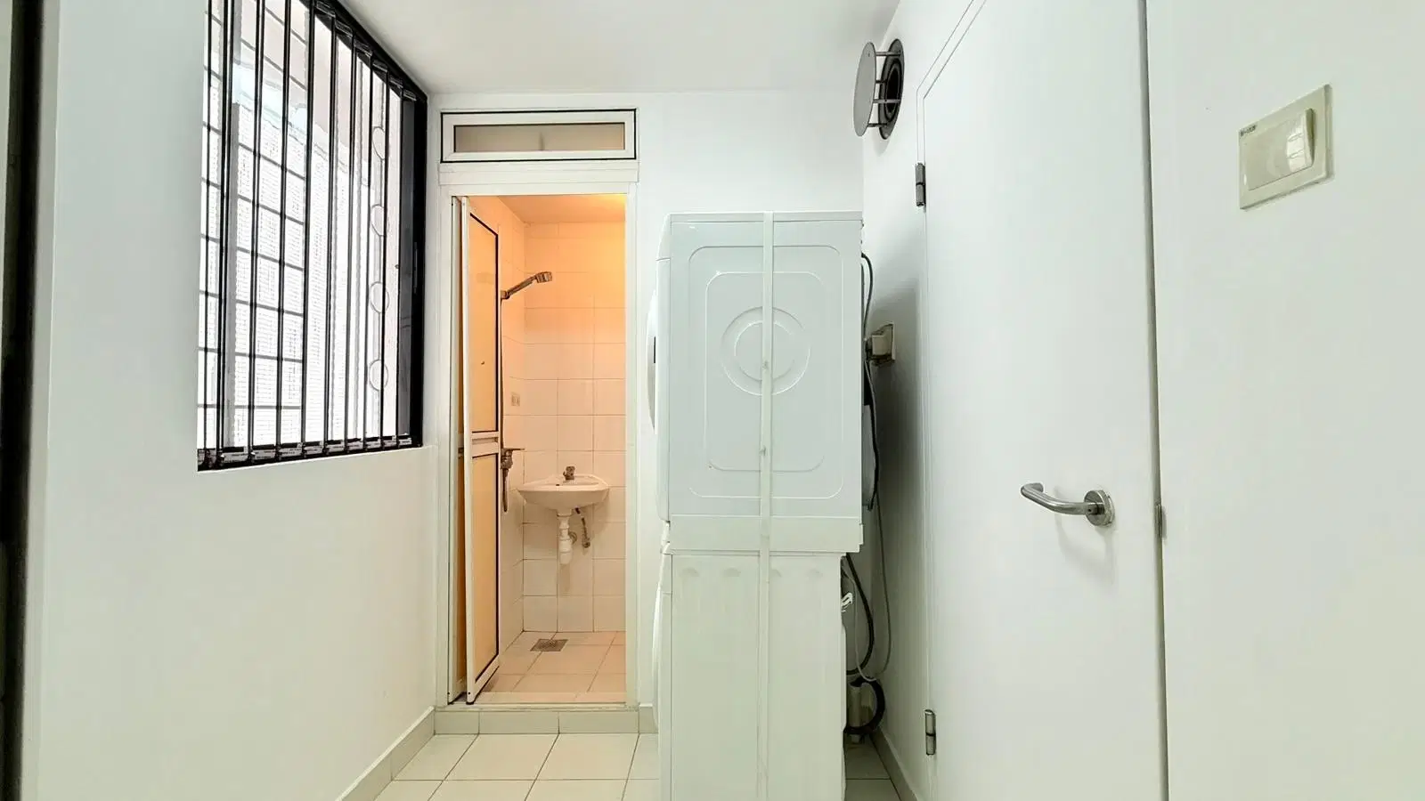 Room in a 5 Bedroom Apartment, Monterey Park Condominium, 23 West Coast Rise, Singapore 127466 – Common Area