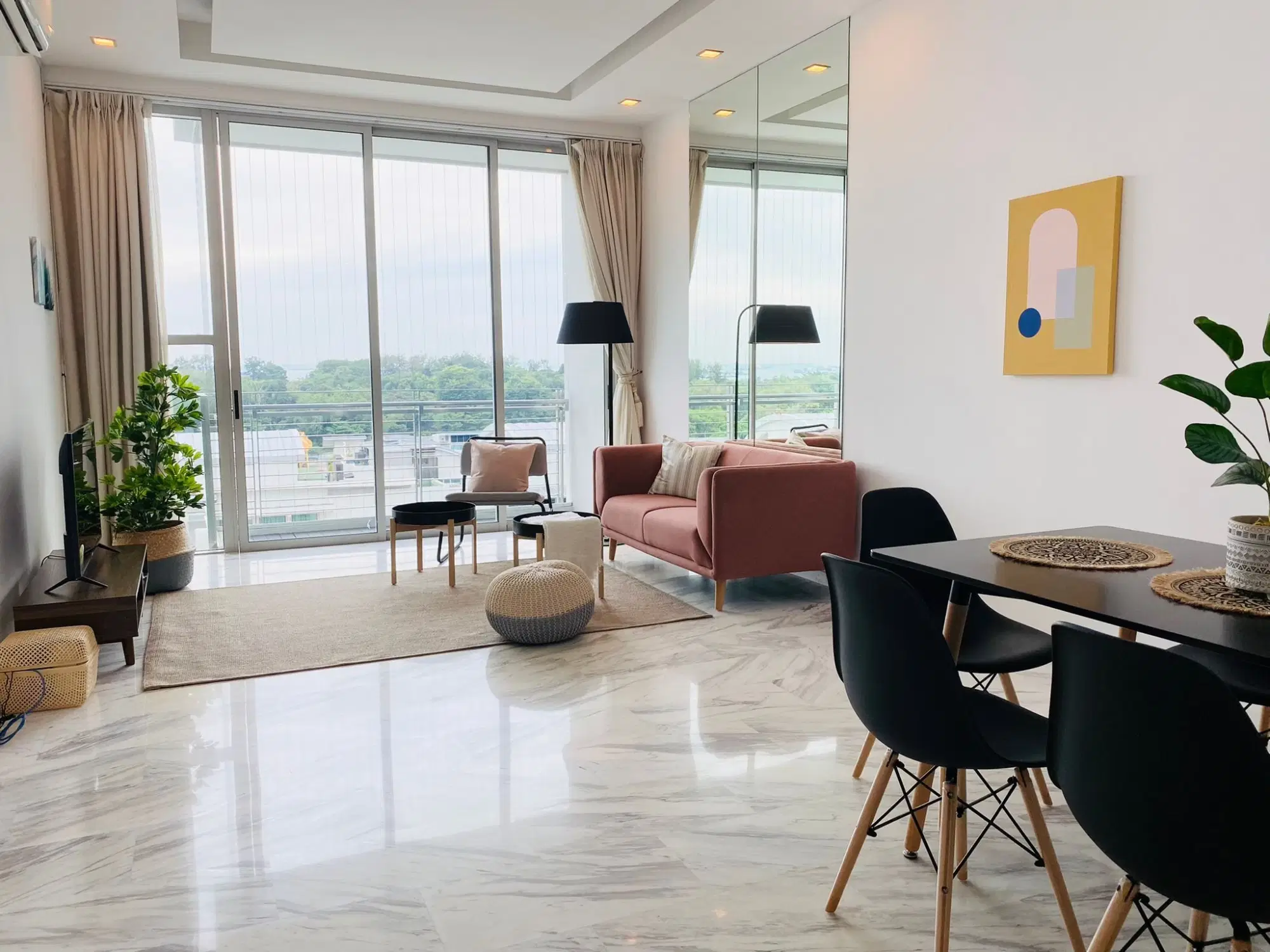 Room in a 3 Bedroom Apartment, 9 Riviera Drive, Singapore 467202 – Amenities