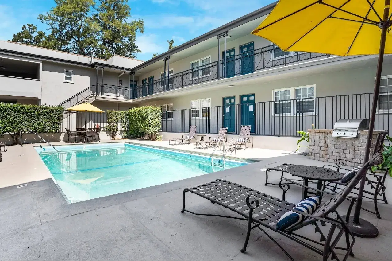 Strathmore Arms, Los Angeles – Amenities