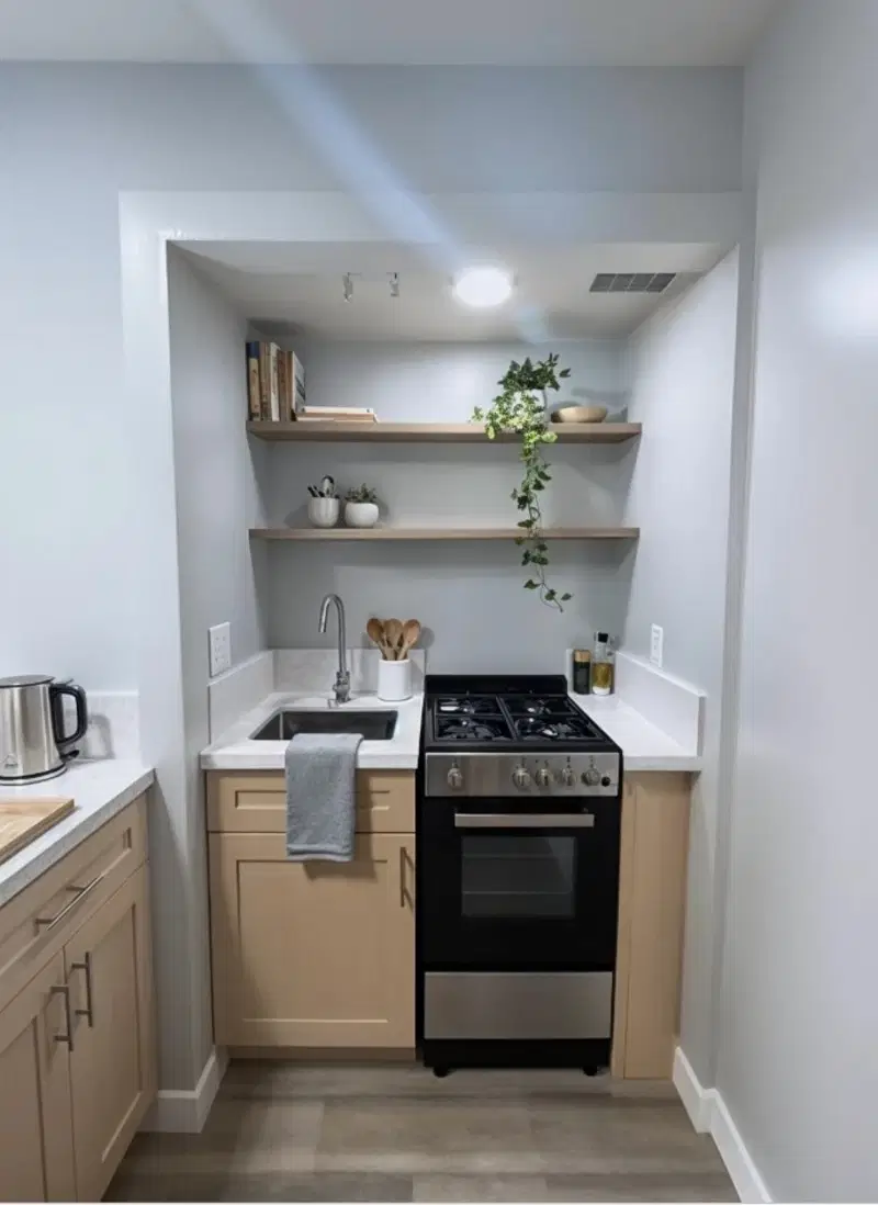 Strathmore Terrace, Los Angeles – Kitchen