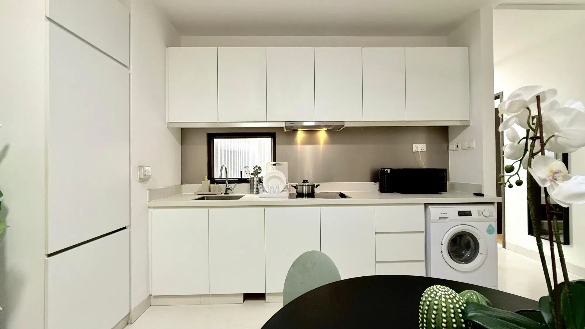 Room in a 3 Bedroom Apartment, Neem Tree Condominium, 30 Jalan Kemaman, Singapore 329341 – Kitchen