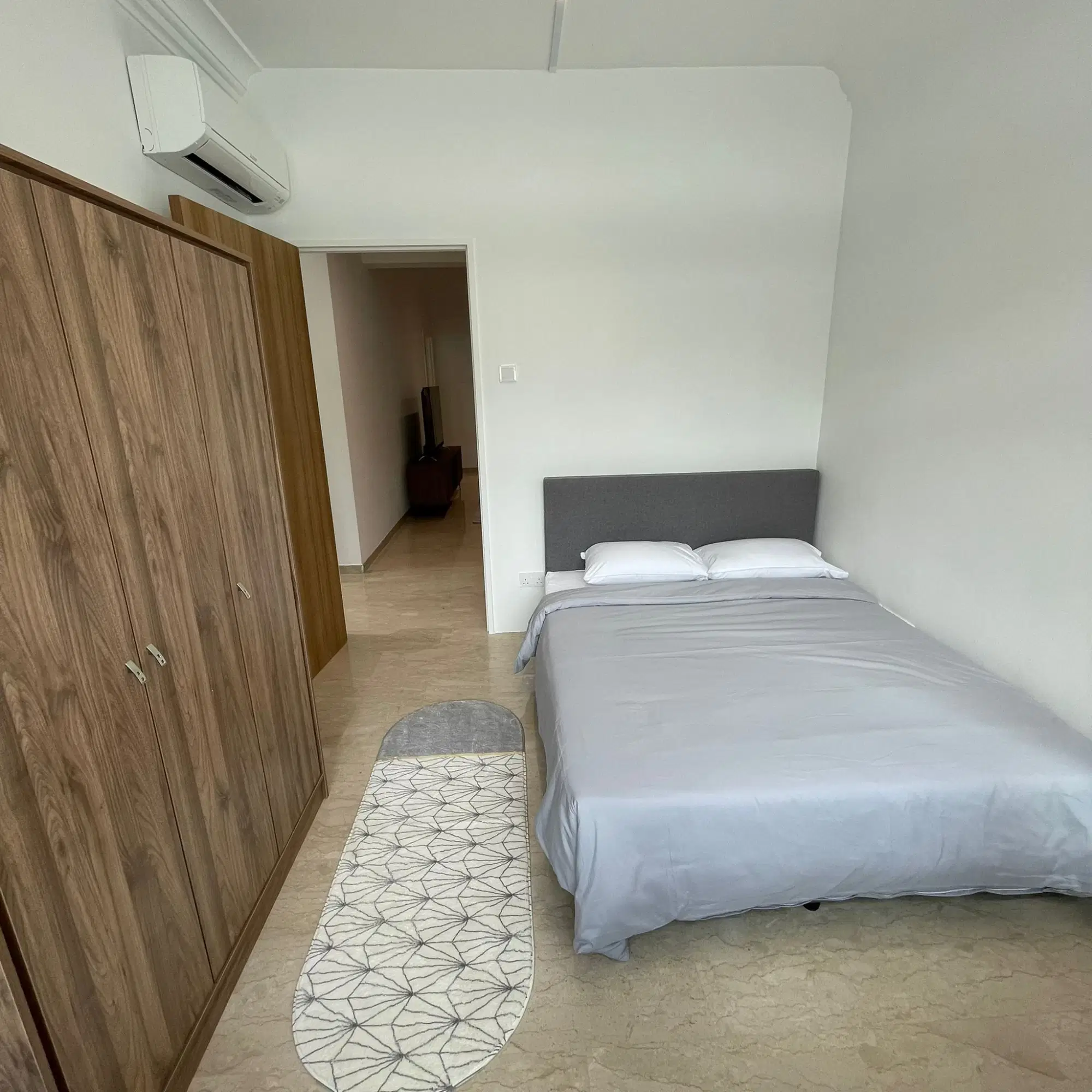 Room In A 4 Bedroom Apartment, 20 Kay Poh Road, Singapore 248969