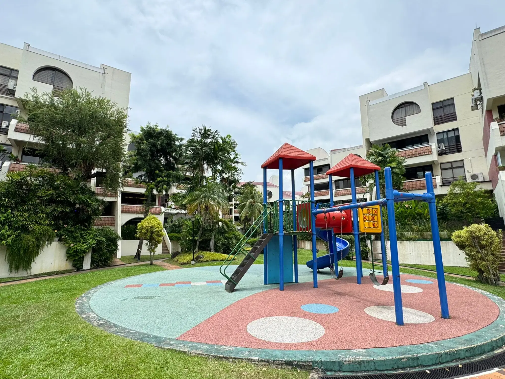 Room in a 4 Bedroom Apartment, 3 Hacienda Grove, Singapore 457909 – Exterior