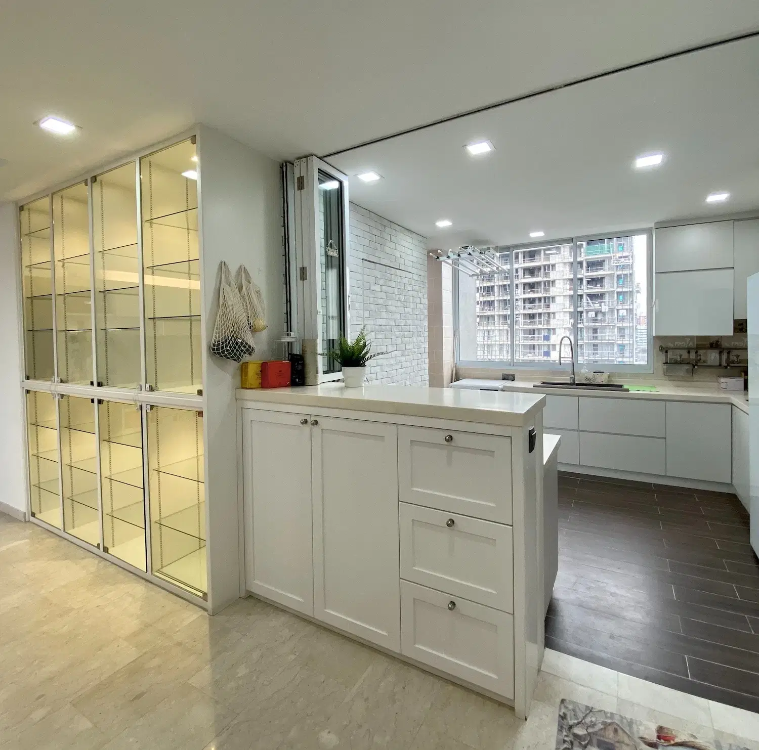 Room in a 3 Bedroom Apartment, 68 Guillemard Road, Singapore 399710 – Amenities