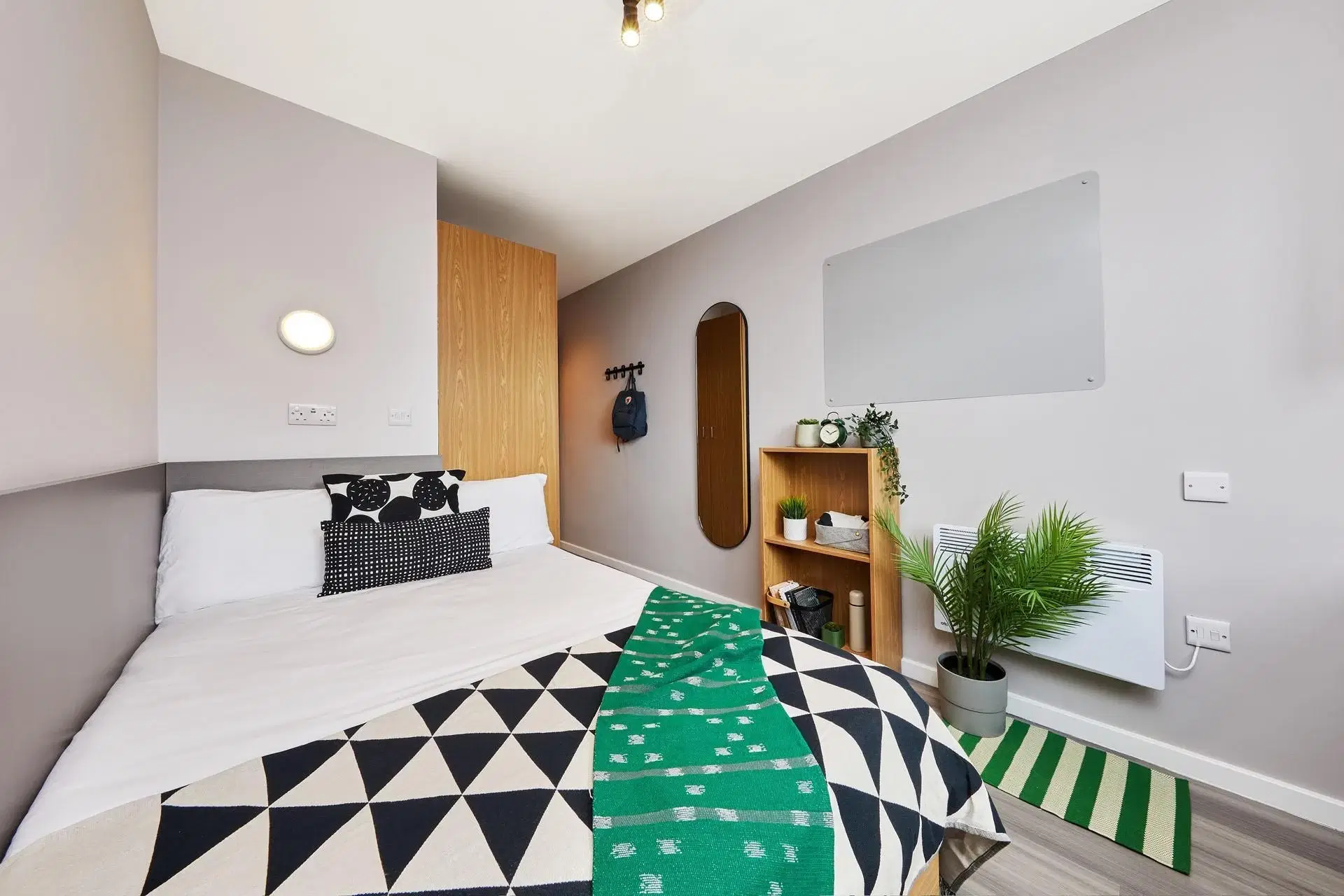 Jennens Court, Birmingham – Bronze En Suite