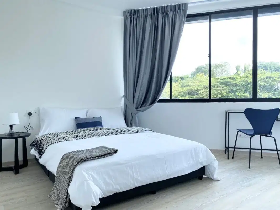 Room in a 6 Bedroom Apartment, 6C Duke's Road, Singapore 268886