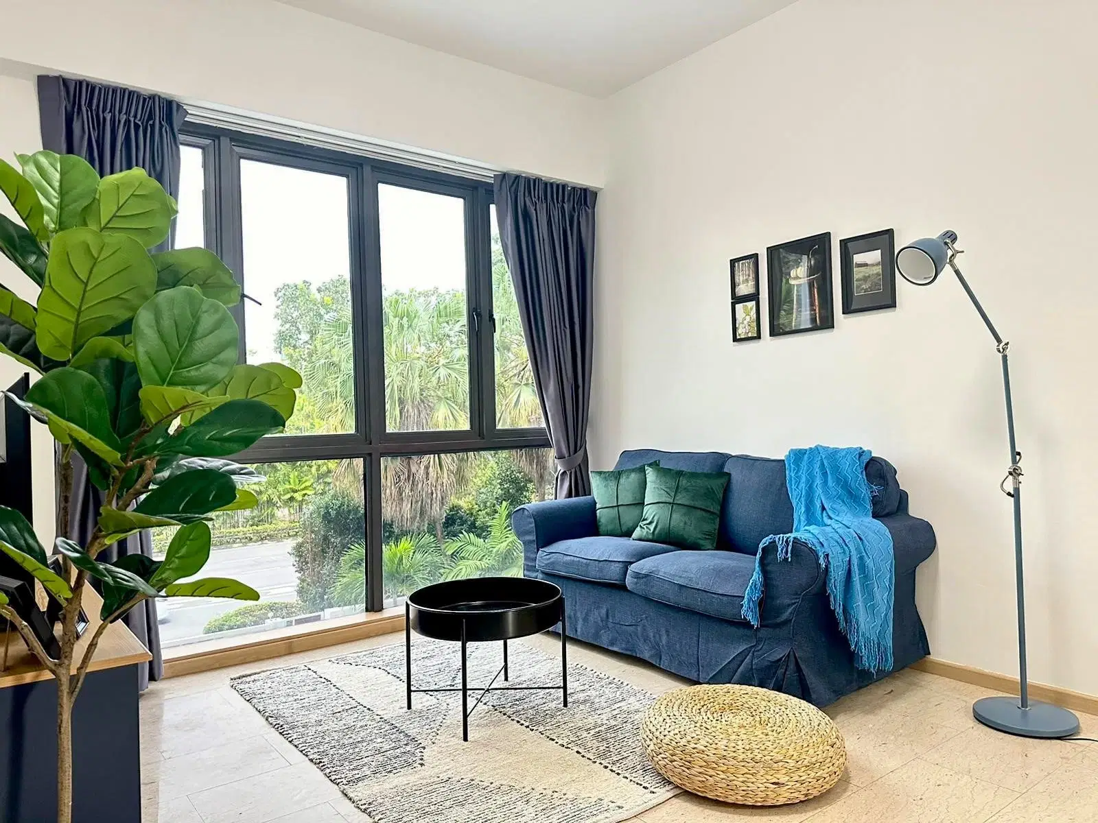 Room in a 2 Bedroom Apartment, 455 Bukit Timah Road, Singapore 259750 – Common Area