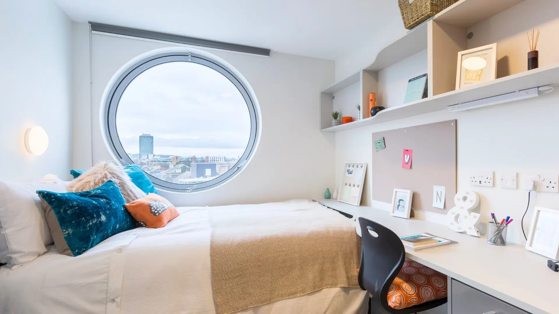 Livin, Cardiff – Classic Plus - Studio