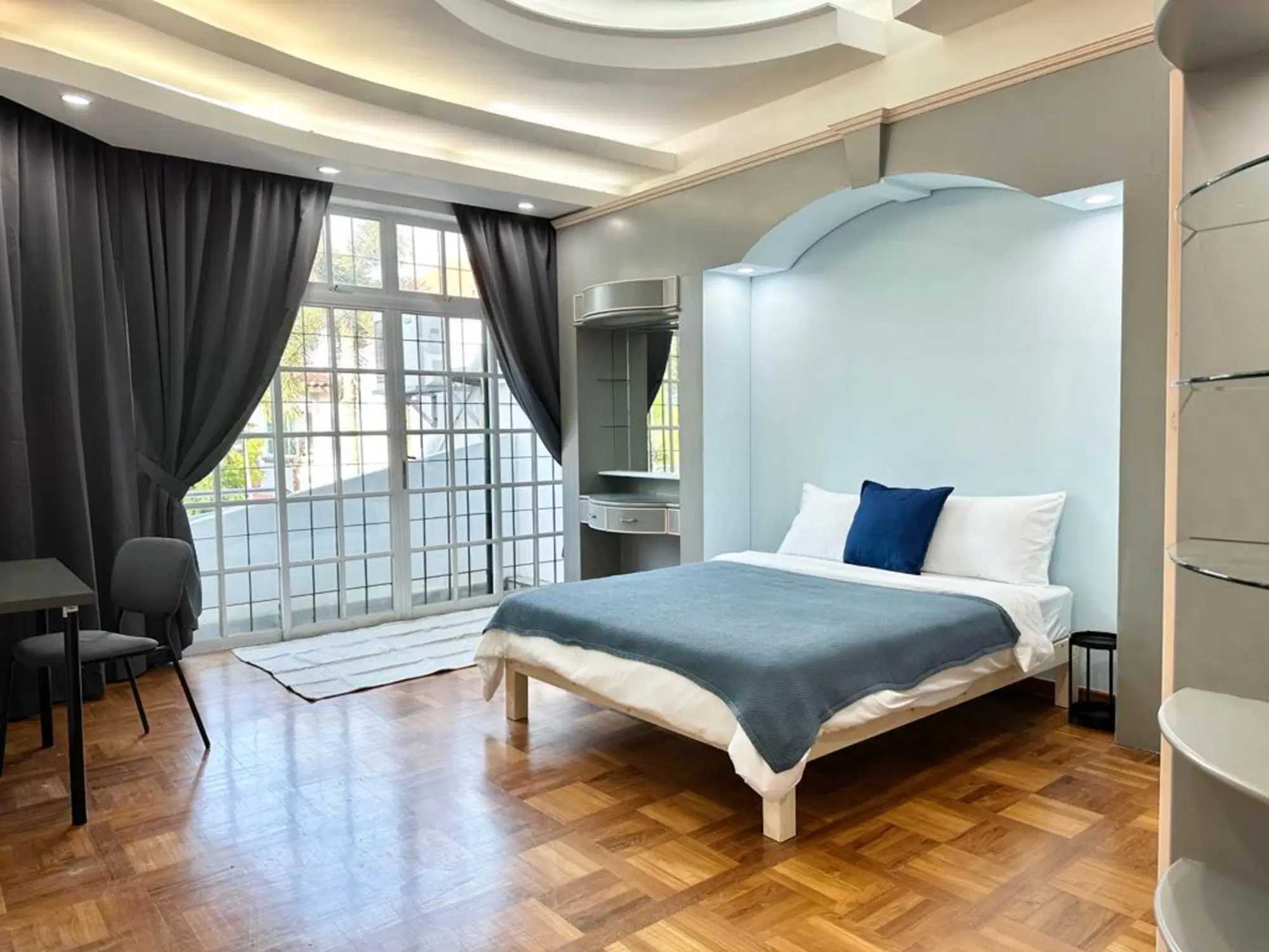 Room in a 3 Bedroom Apartment, 19 Bedok Reservoir View, Singapore 478935