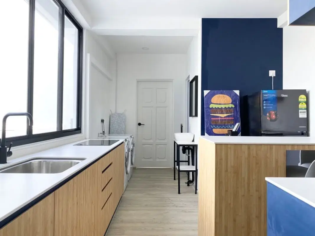 Room in a 6 Bedroom Apartment, 6B Duke's Road, Singapore 268886 – Kitchen