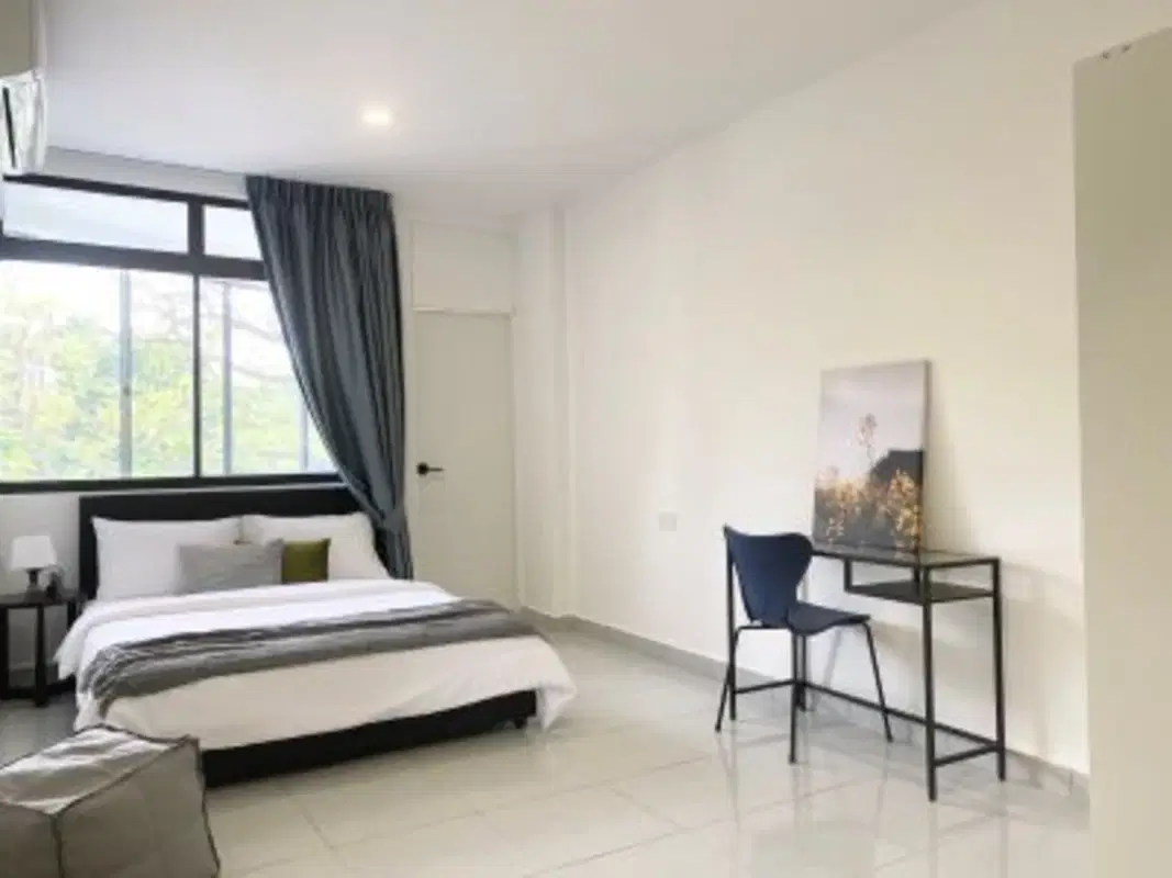 Room in a 6 Bedroom Apartment, 6B Duke's Road, Singapore 268886 – Tap Lite | Unit - 5