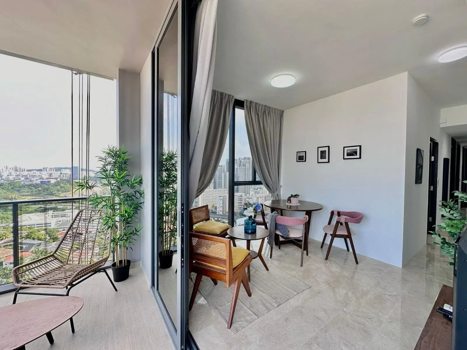 Room in a 4 Bedroom Apartment, 6A Jalan Lempeng Parc Clematis, Singapore 128822 – Common Area