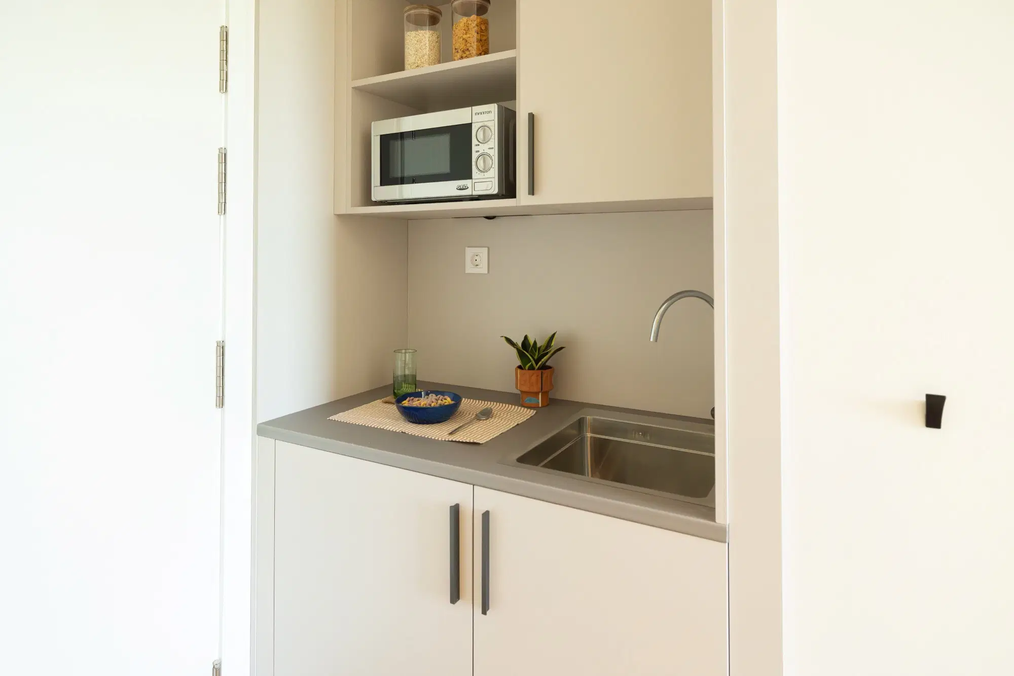 Canvas Student Salamanca Luna, Salamanca – Silver Ensuite