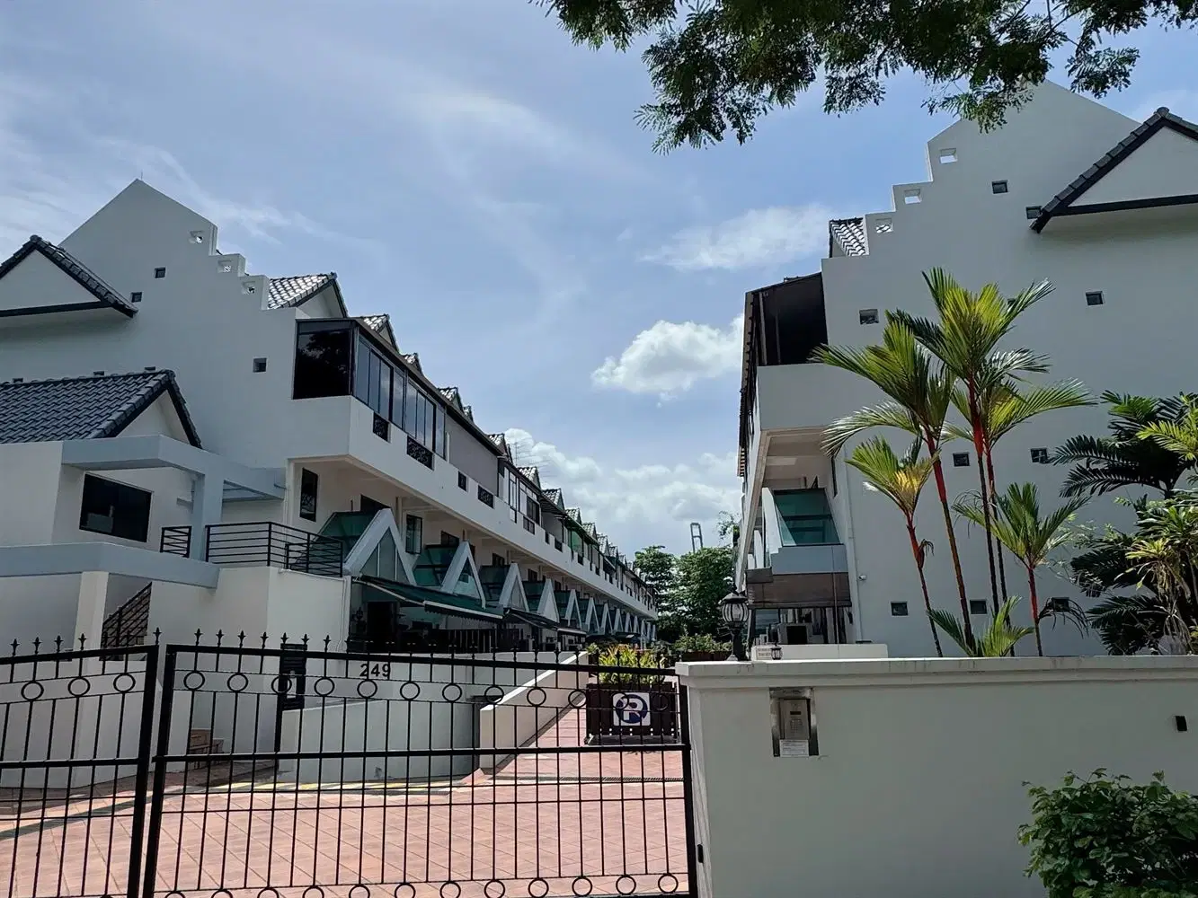 Singroost Singapore Barossa, Singapore – Exterior