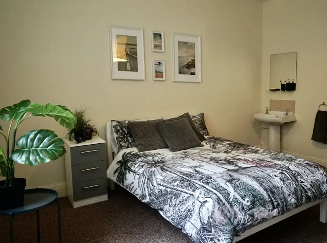 Carfax Court Flats, Manchester – Studio | 6B
