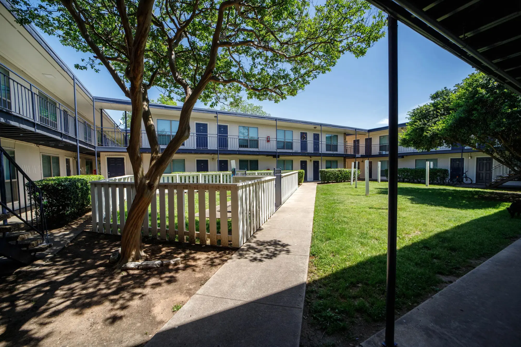 University Place, Denton – Exterior
