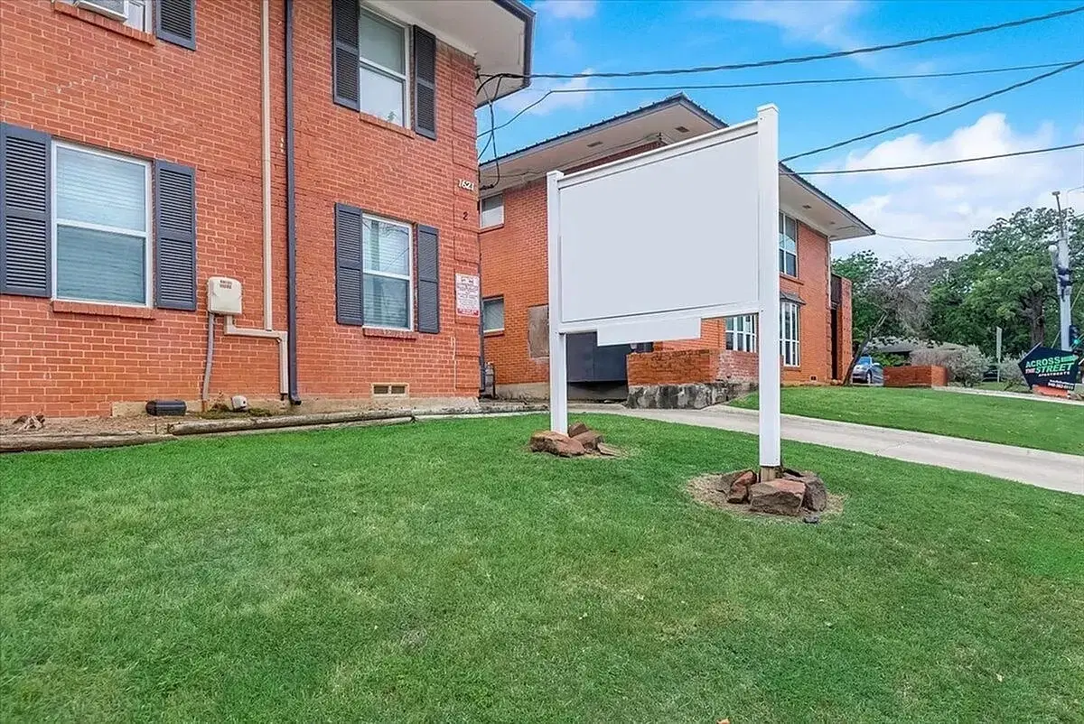 Across the Street, Denton – Exterior