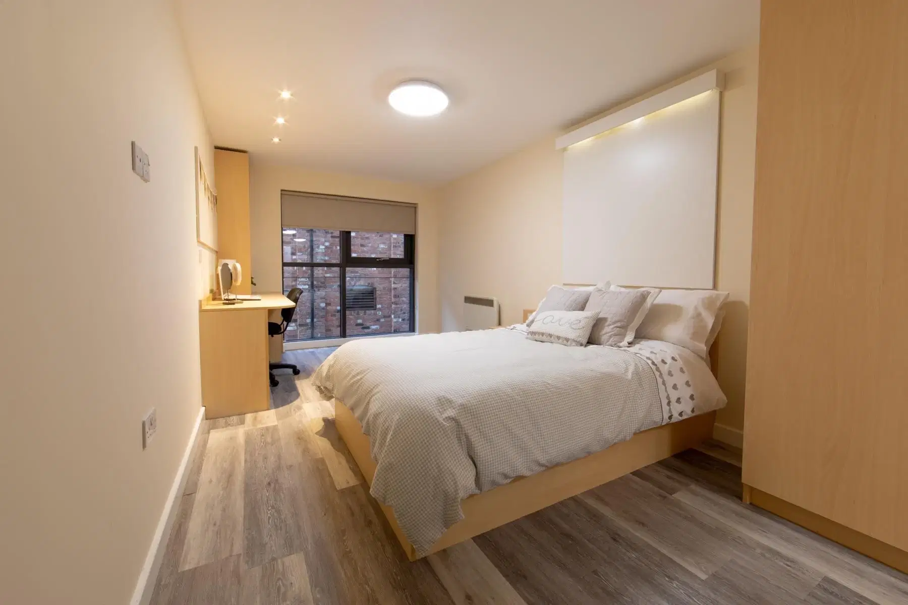Brayford Quay, Lincoln – Medium Studio