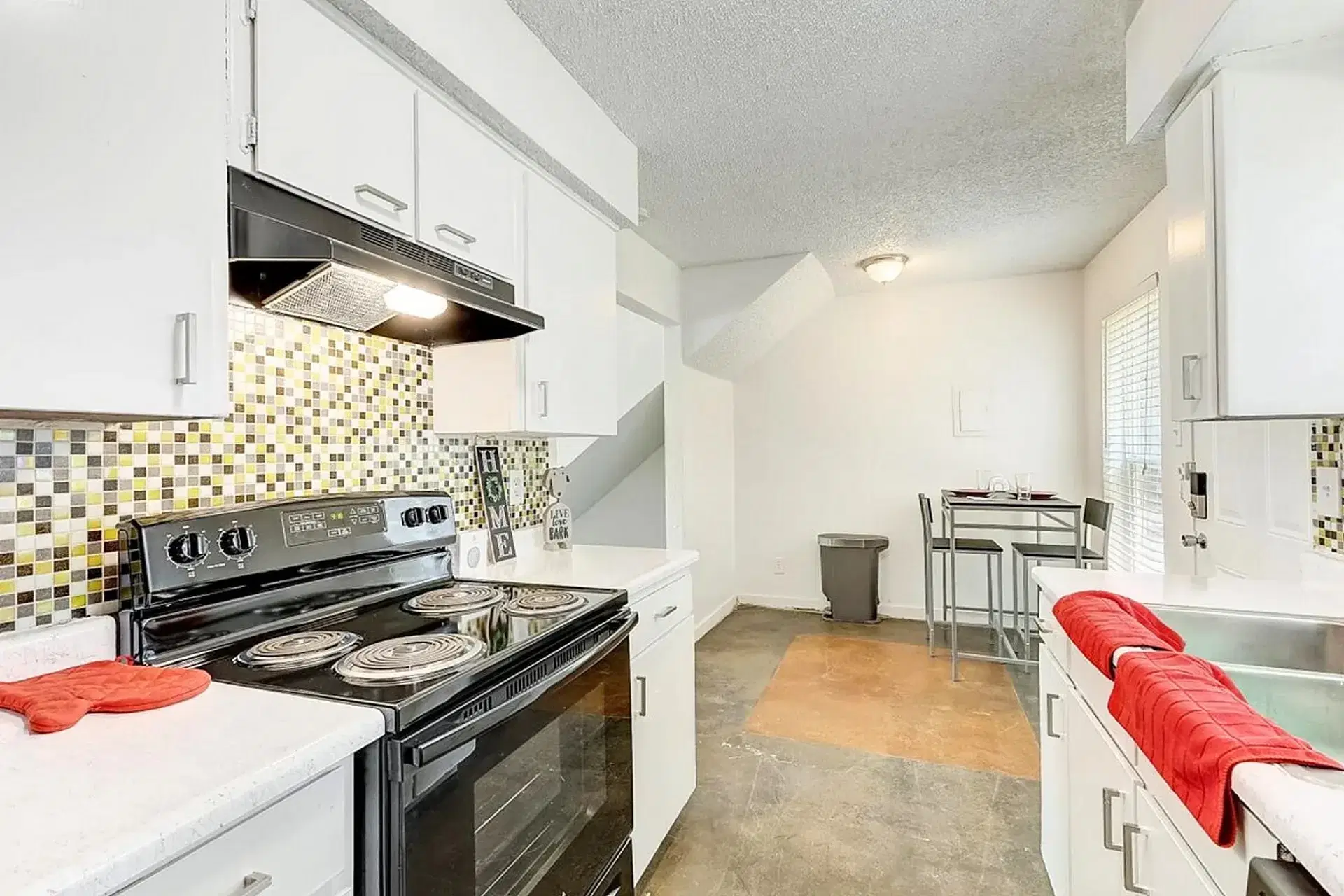 Iconic Village, Denton – Kitchen