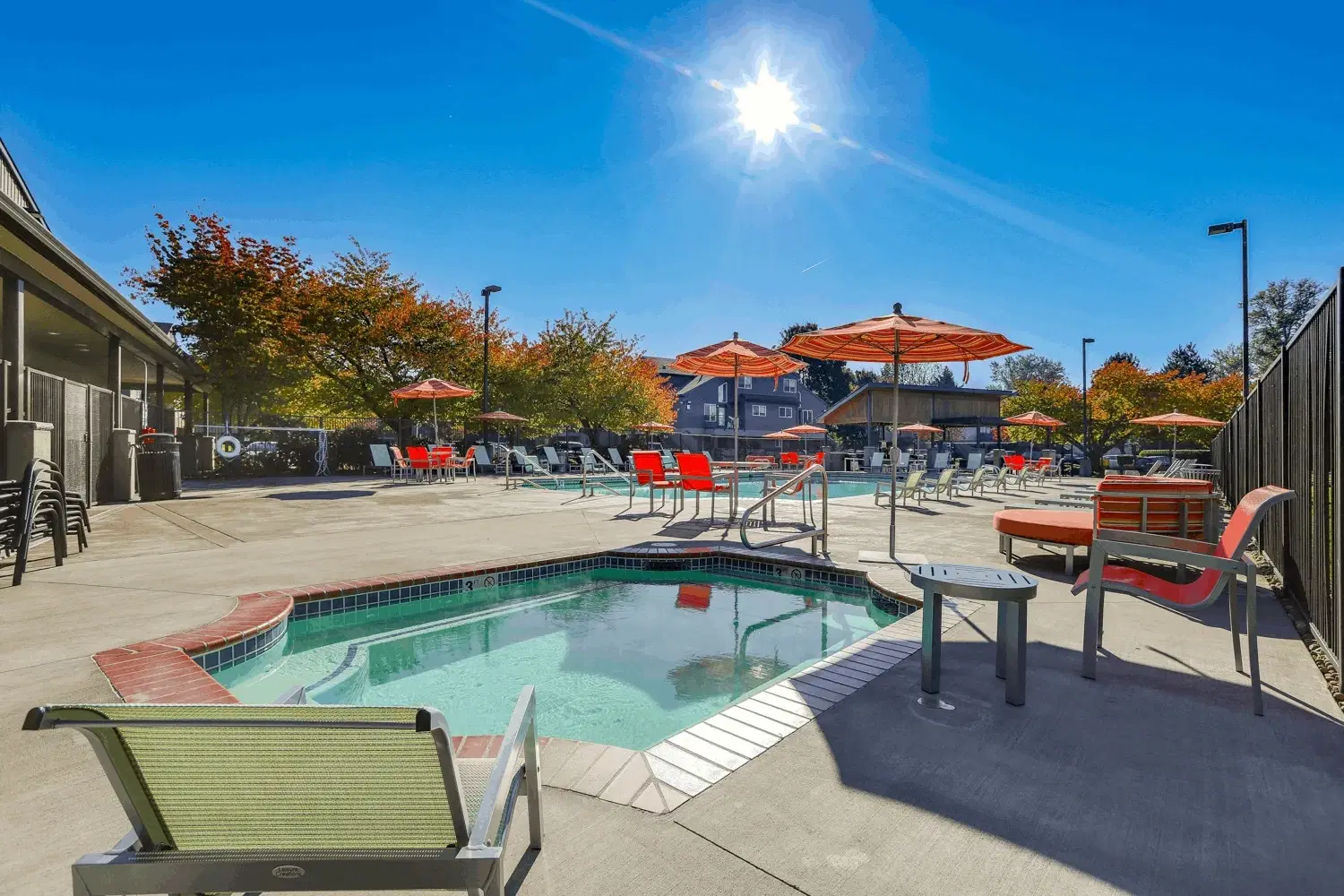 Duck's Village, Eugene – Amenities