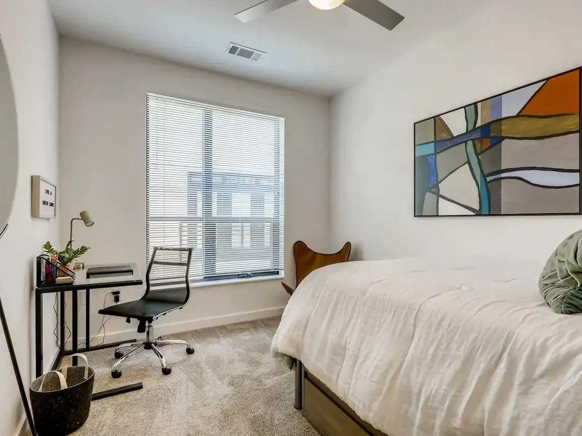 Maxwell, Raleigh – 2 Bed 2 Bath | Corner