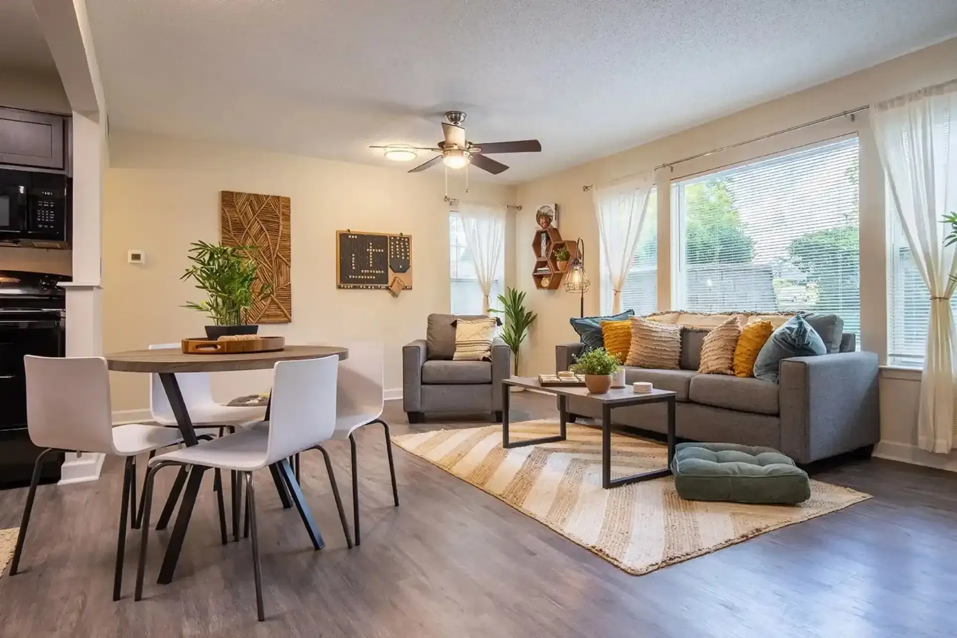 The Radley, Columbia – Amenities