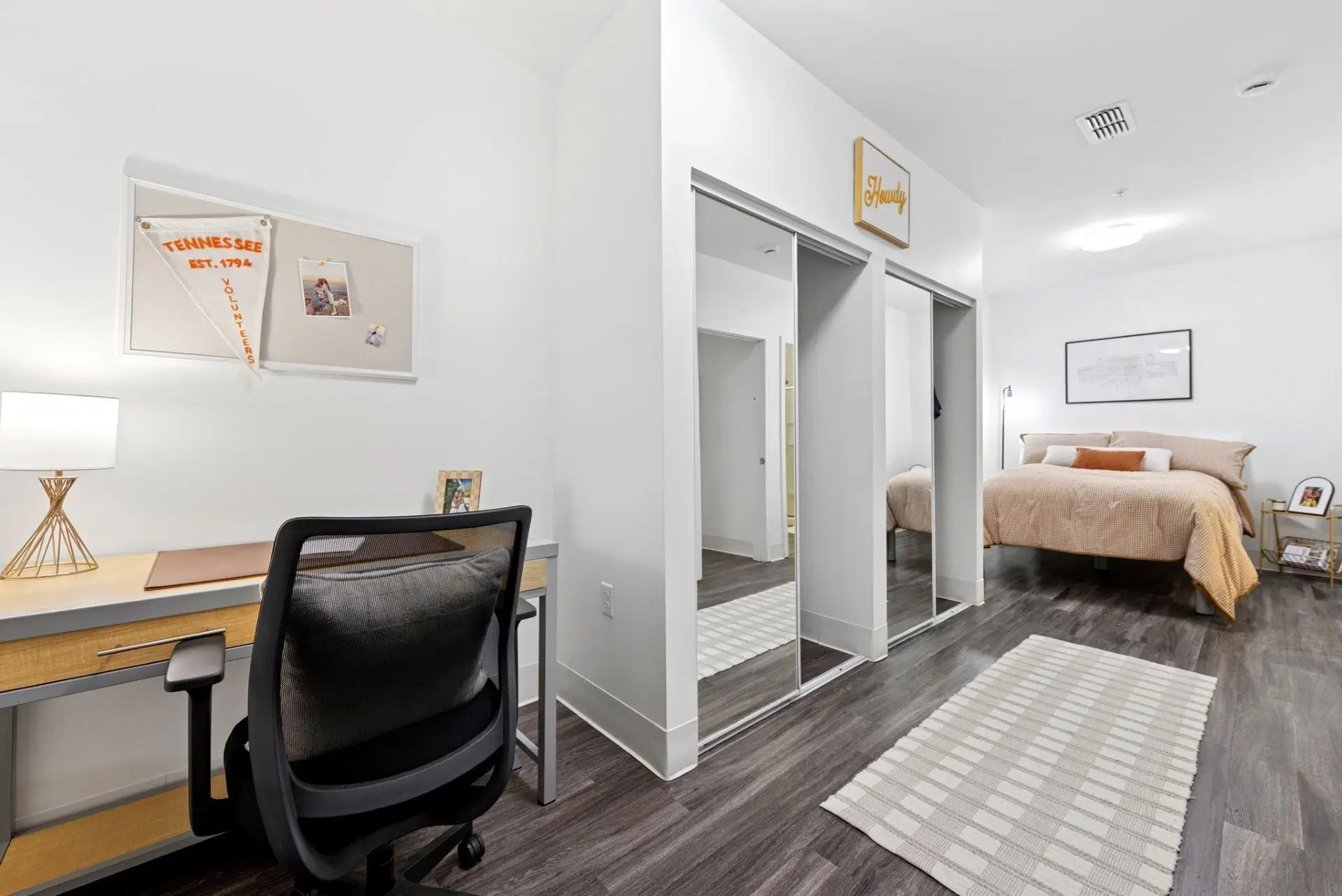 Slate at 901, Knoxville – Room in 4 Bedroom 2 Bathroom | 4x2 C